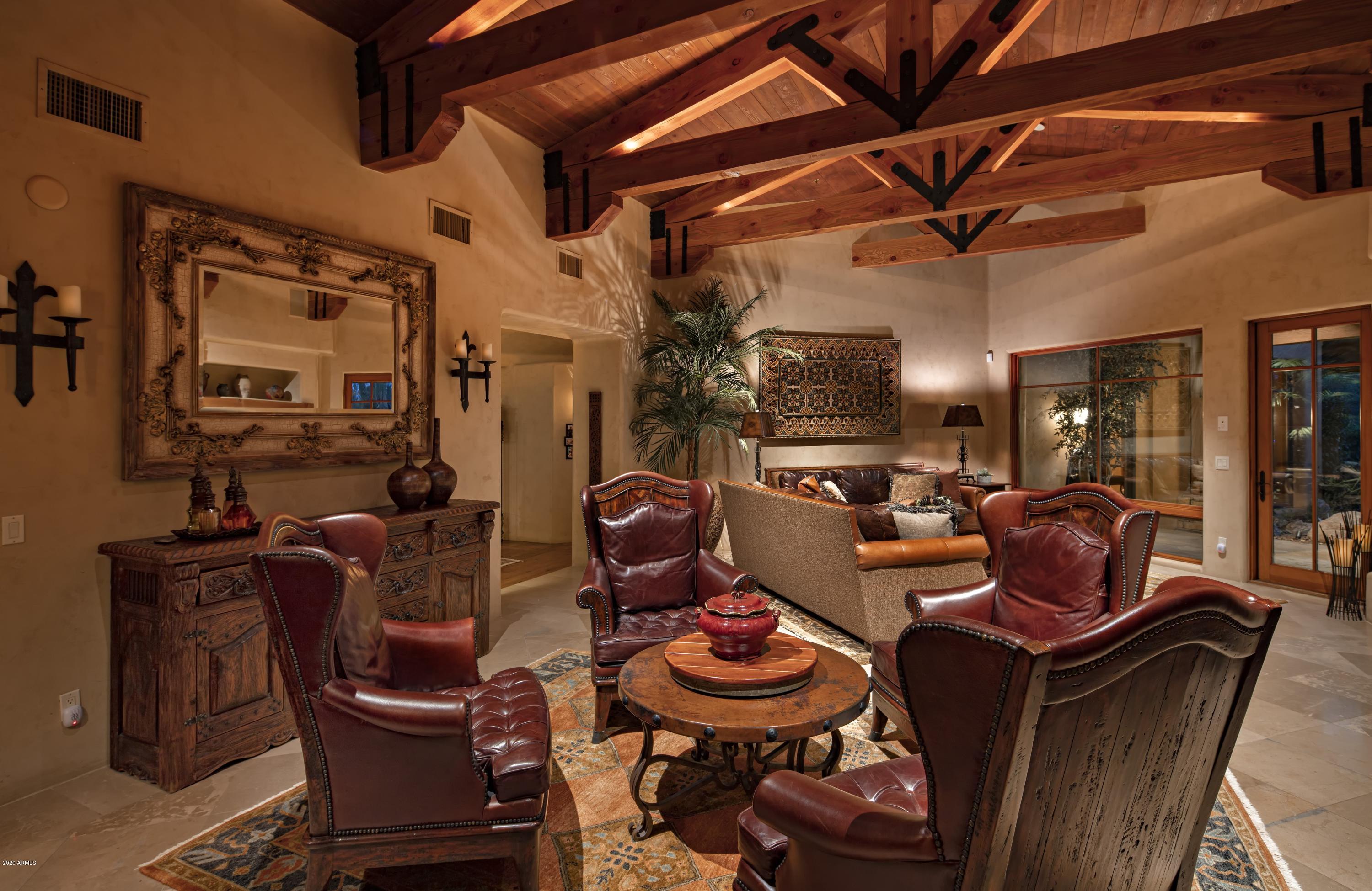 WHISPER ROCK - Residential