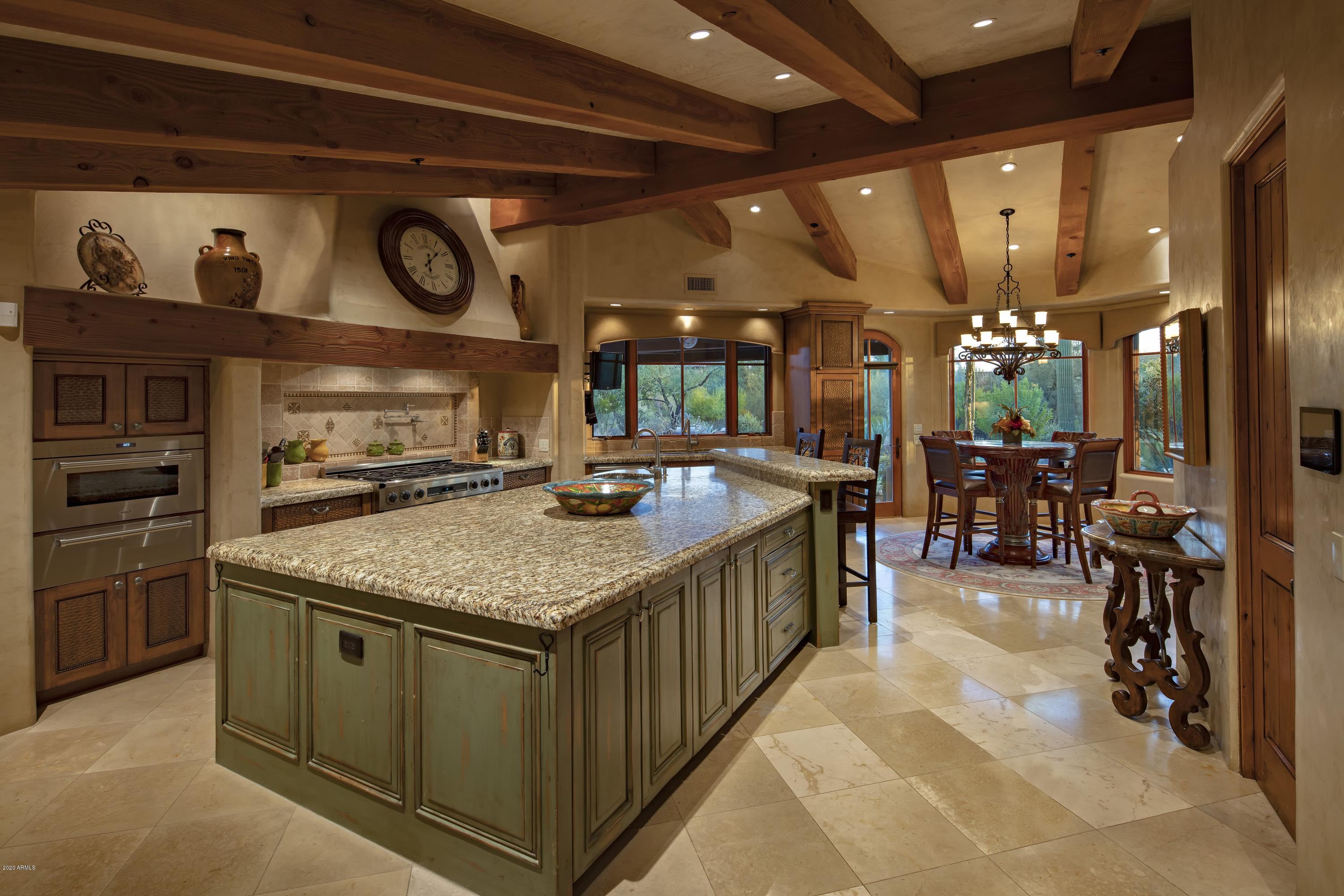 WHISPER ROCK - Residential
