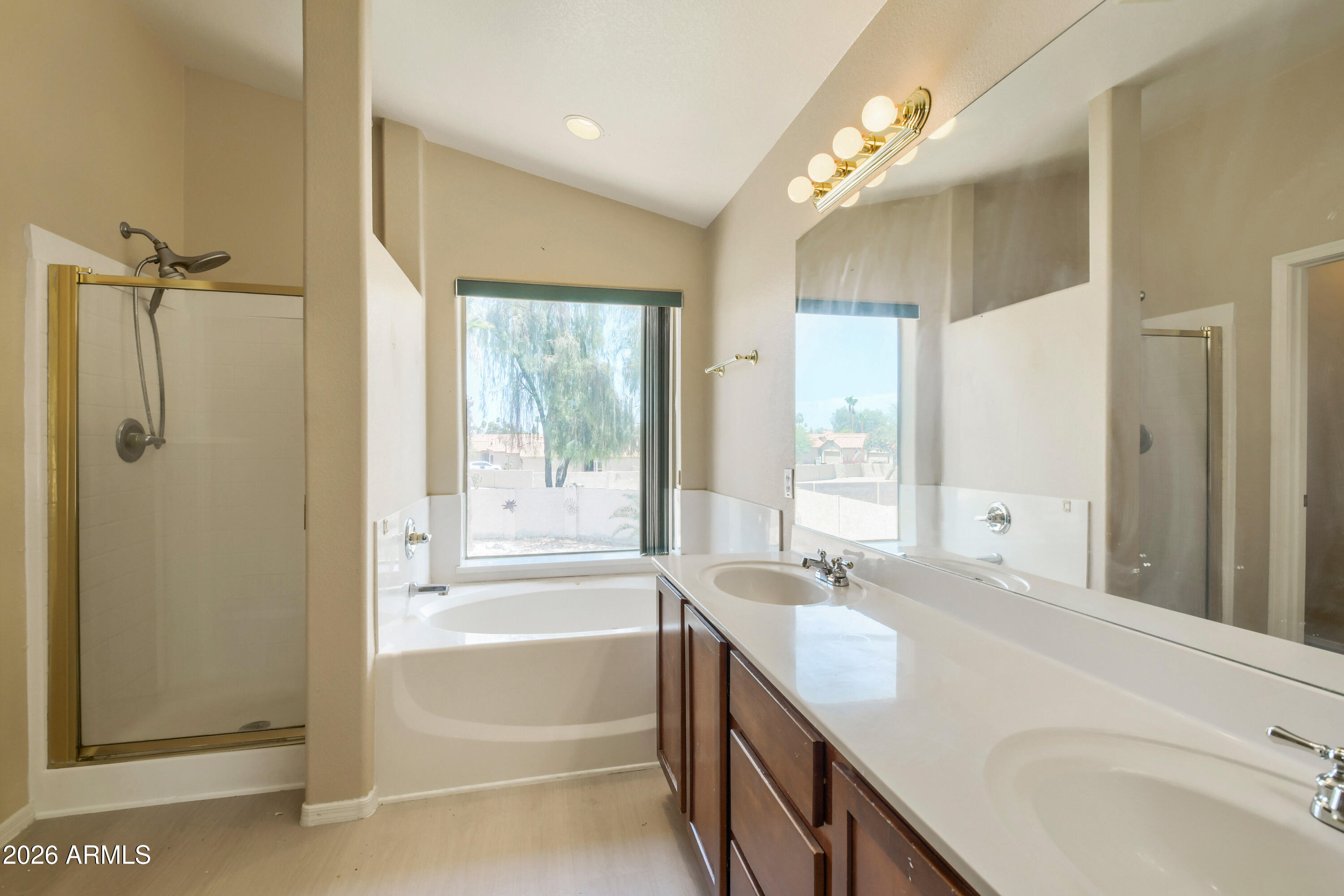 SILVER CREEK - Residential