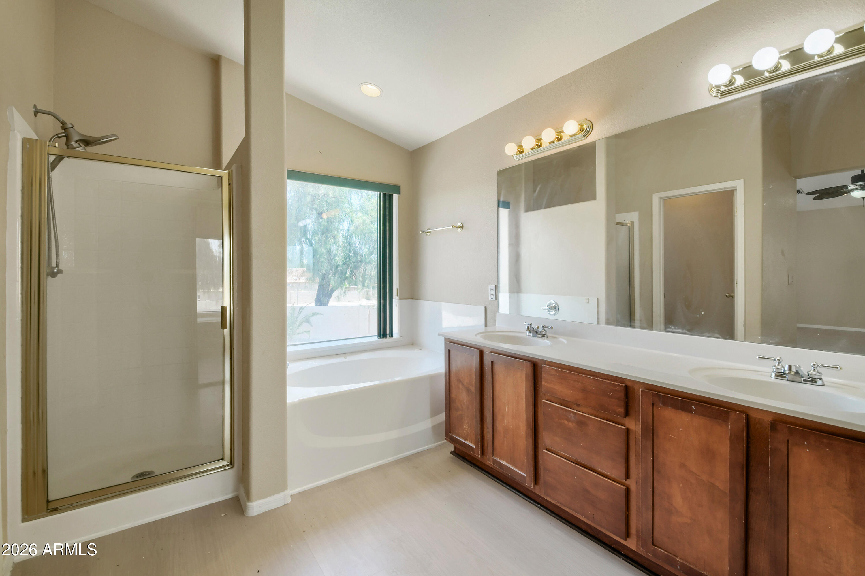 SILVER CREEK - Residential