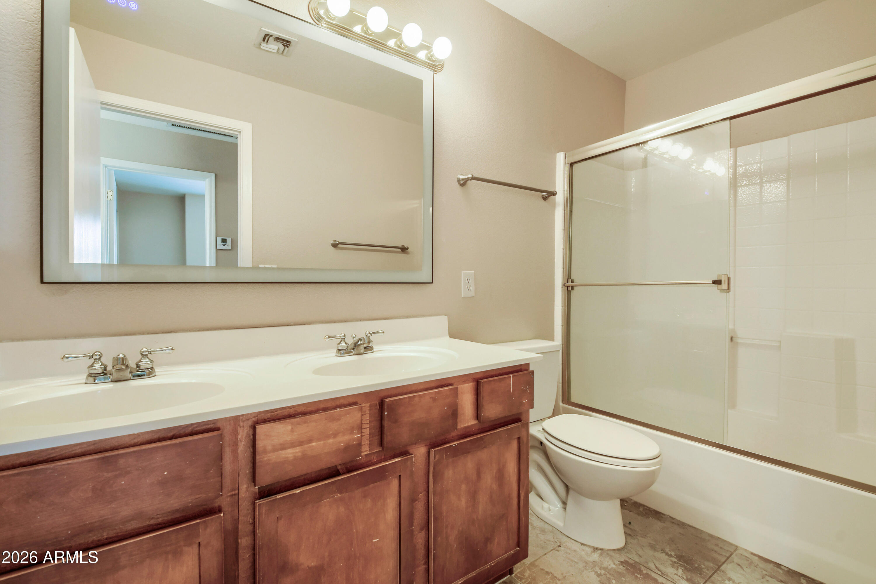 SILVER CREEK - Residential