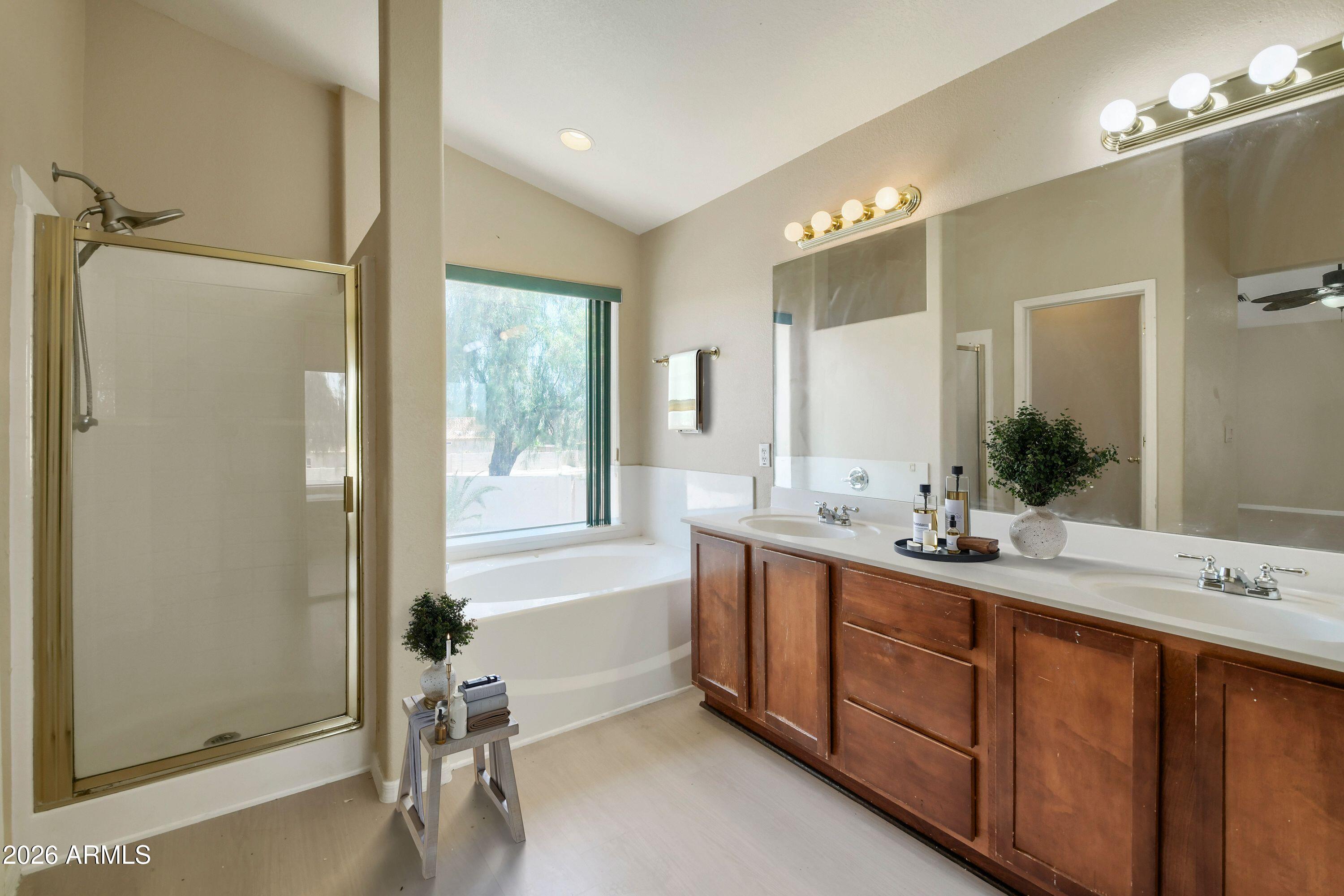 SILVER CREEK - Residential