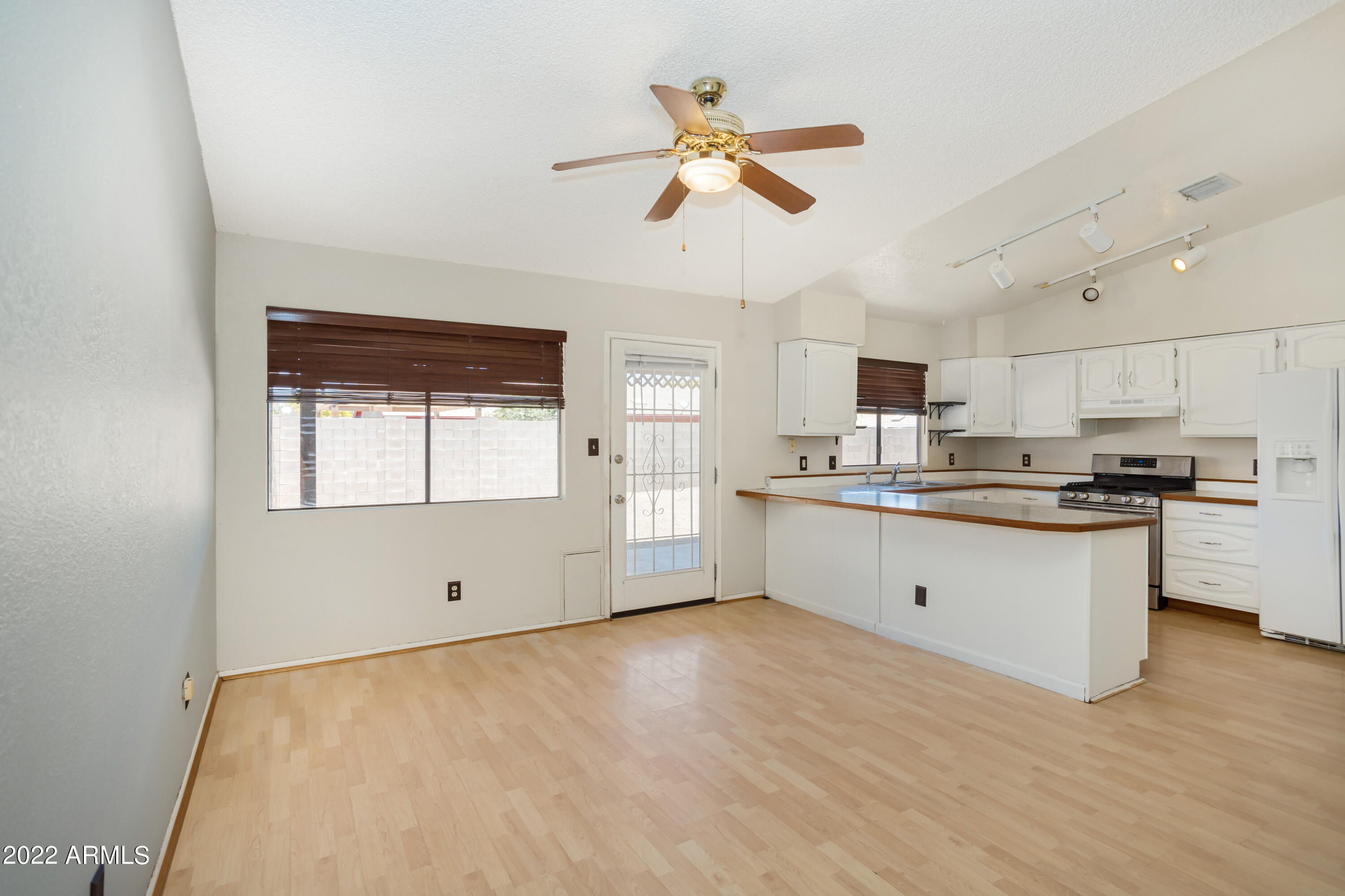 SHADOW RIDGE - Residential