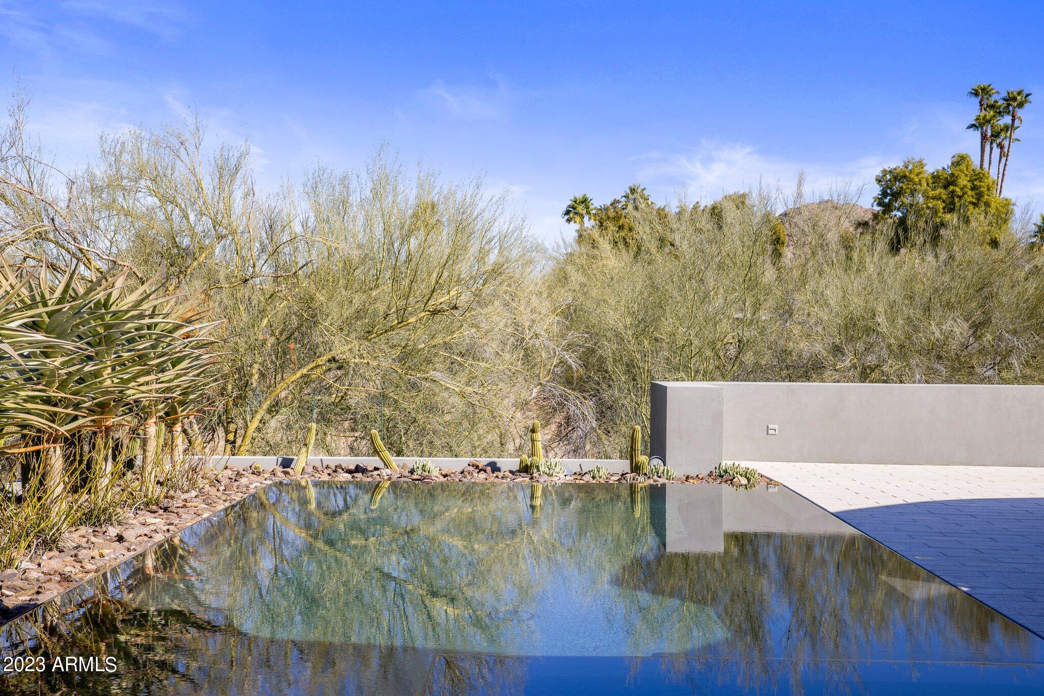 SANCTUARY - Residential