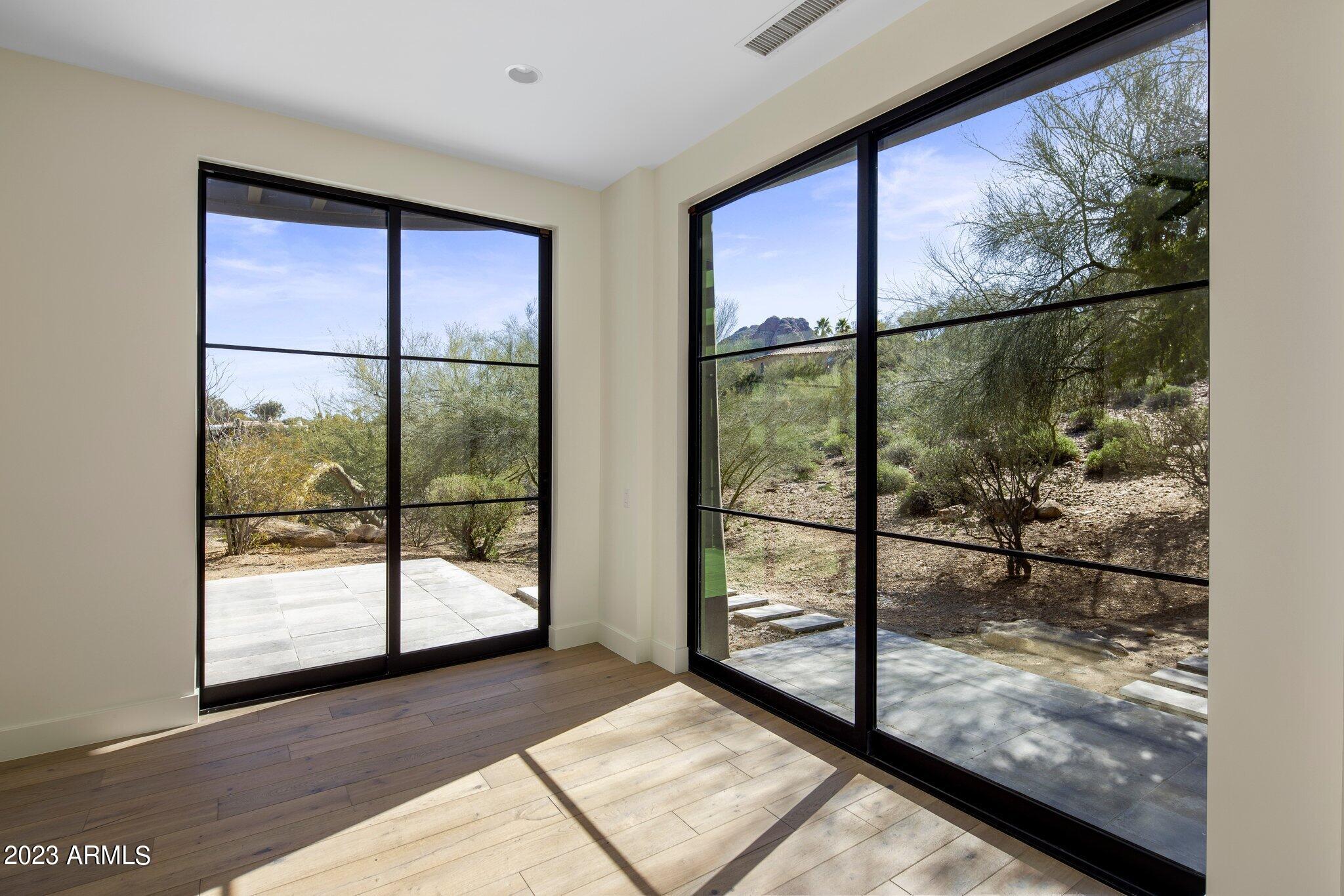 SANCTUARY - Residential