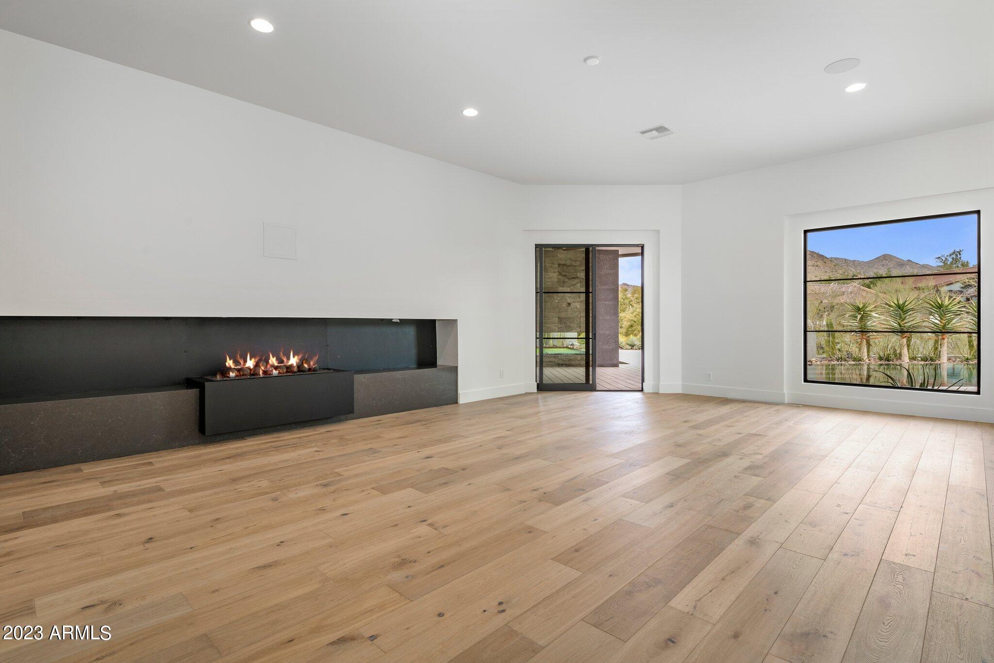 SANCTUARY - Residential