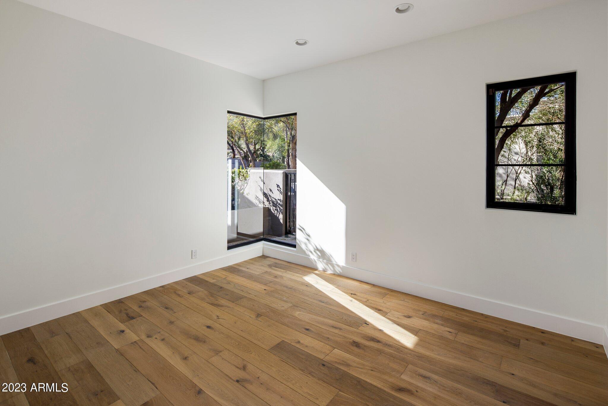 SANCTUARY - Residential