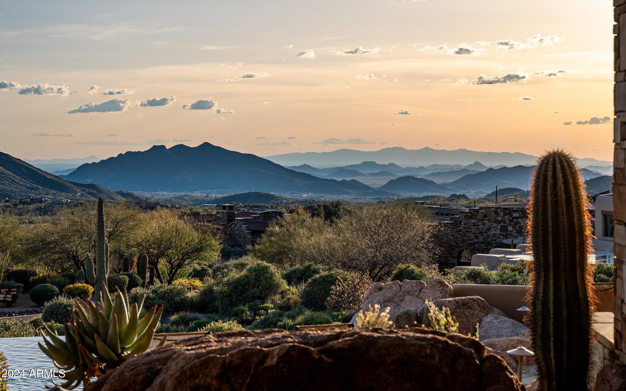 DESERT MOUNTAIN - Residential