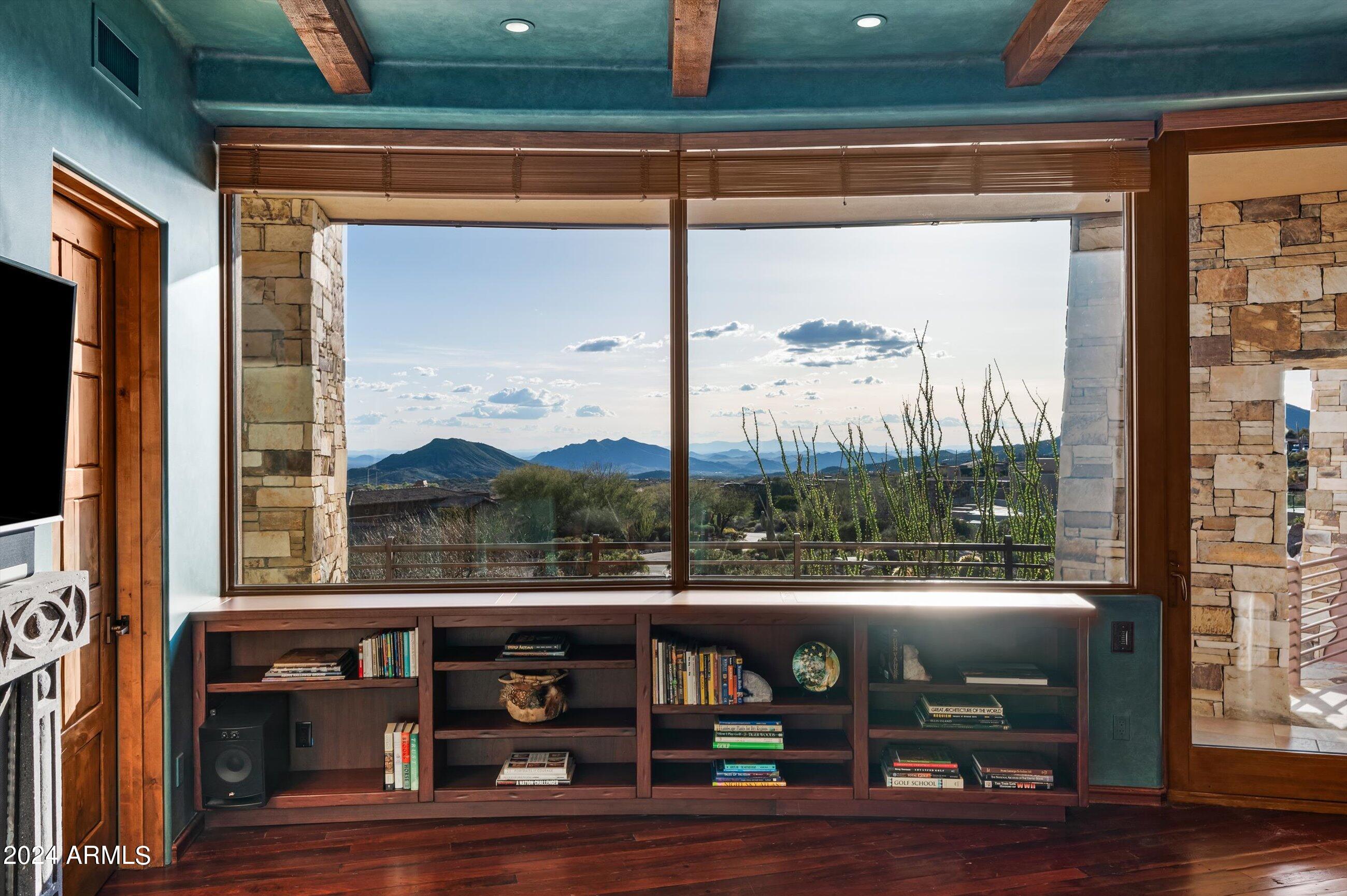 DESERT MOUNTAIN - Residential