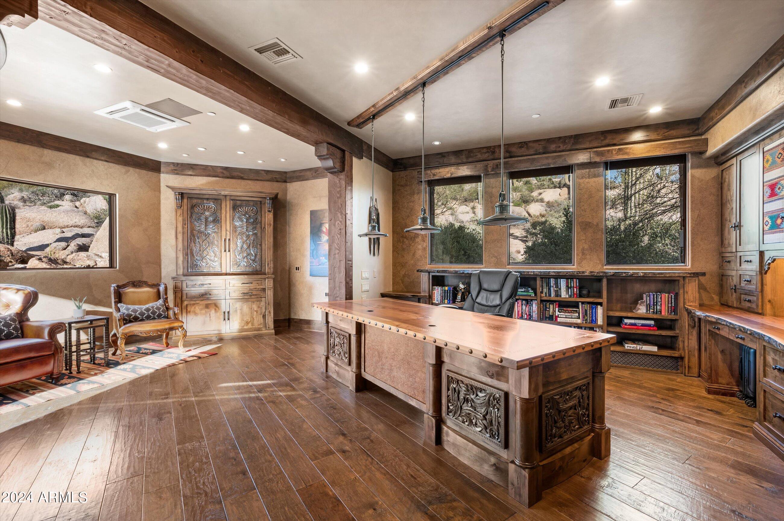 DESERT MOUNTAIN - Residential