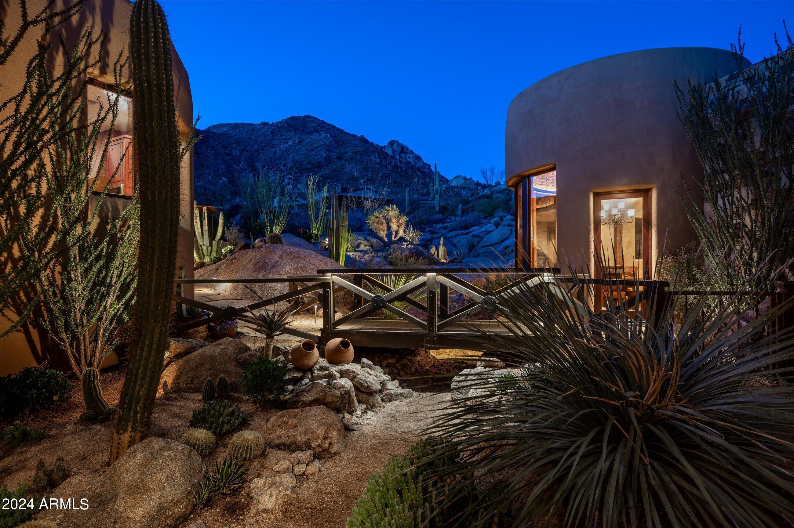 DESERT MOUNTAIN - Residential