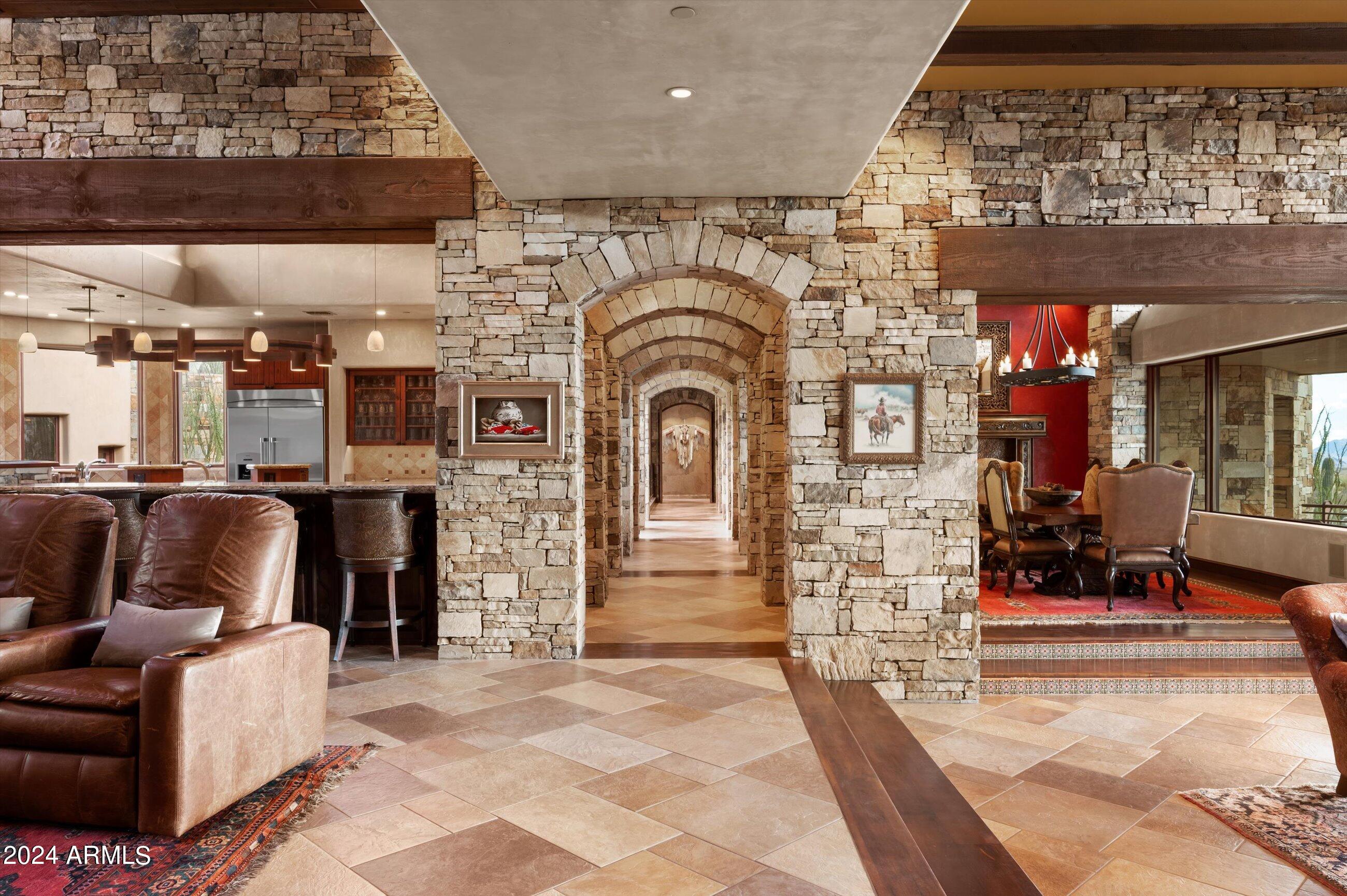 DESERT MOUNTAIN - Residential