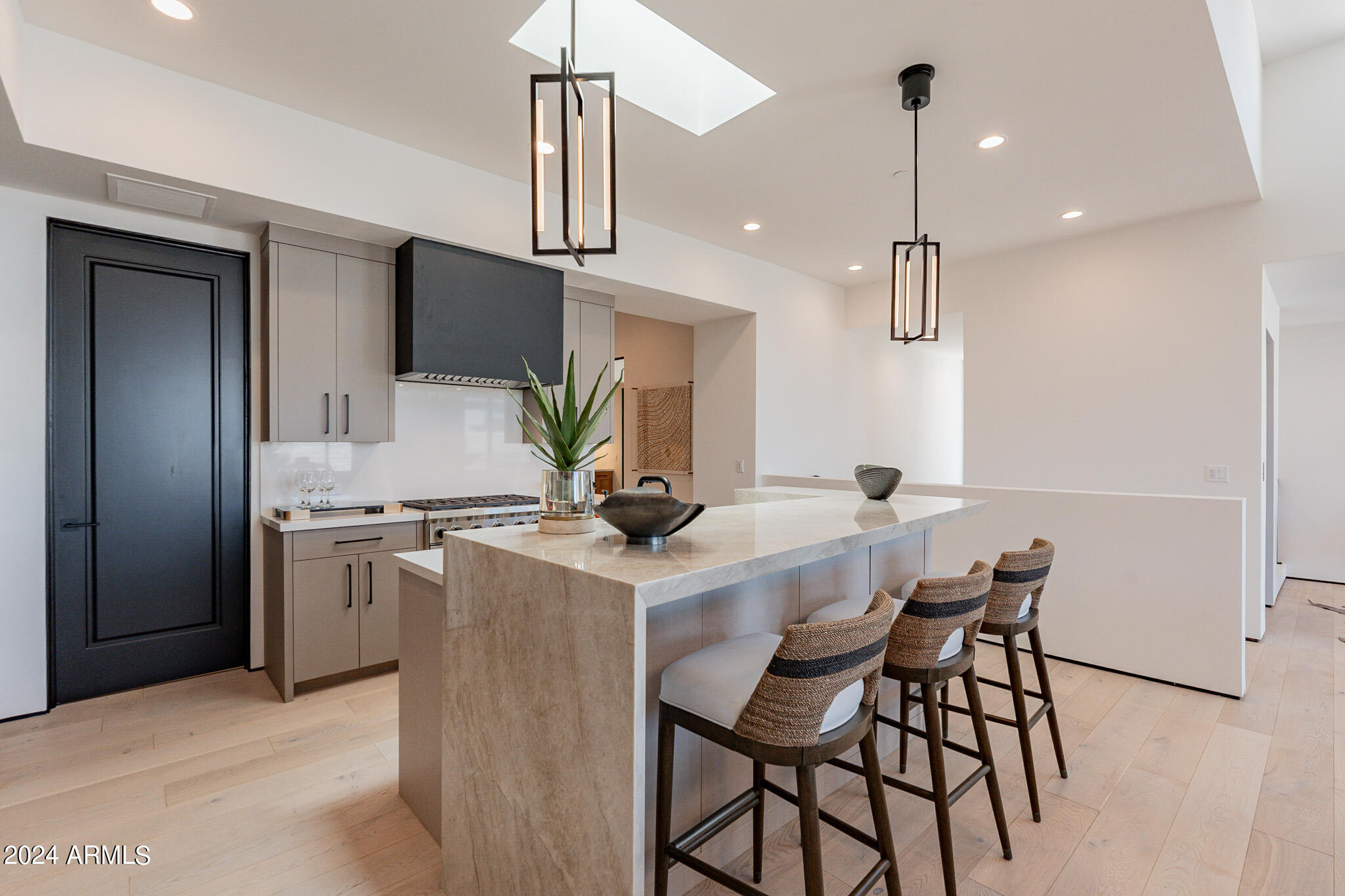 PHOENICIAN - Residential
