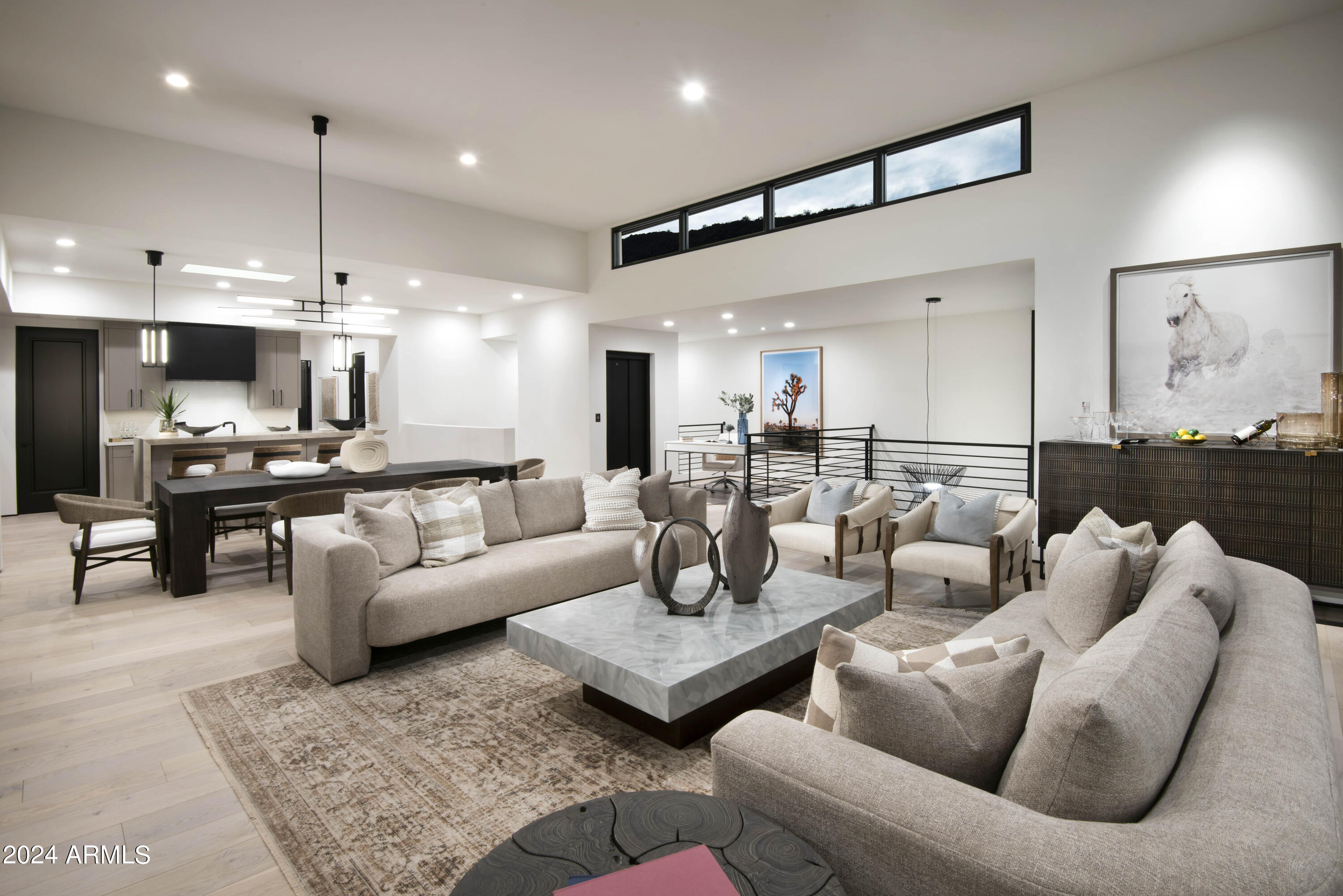 PHOENICIAN - Residential