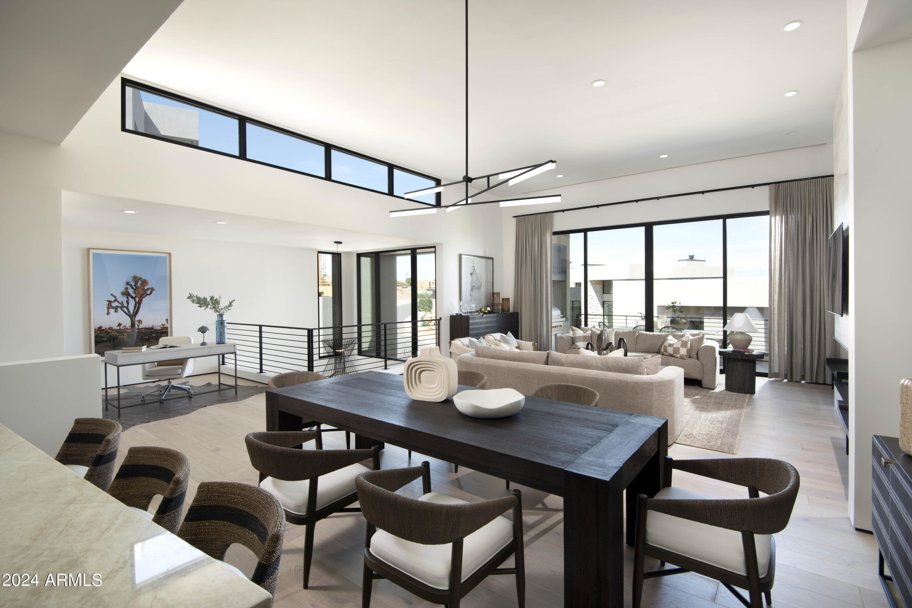 PHOENICIAN - Residential