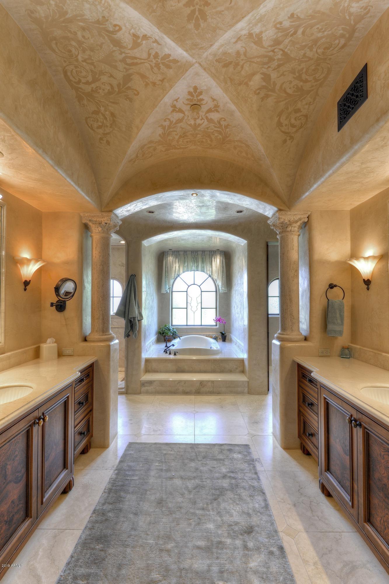 GROSSE POINTE HIGHLANDS - Residential