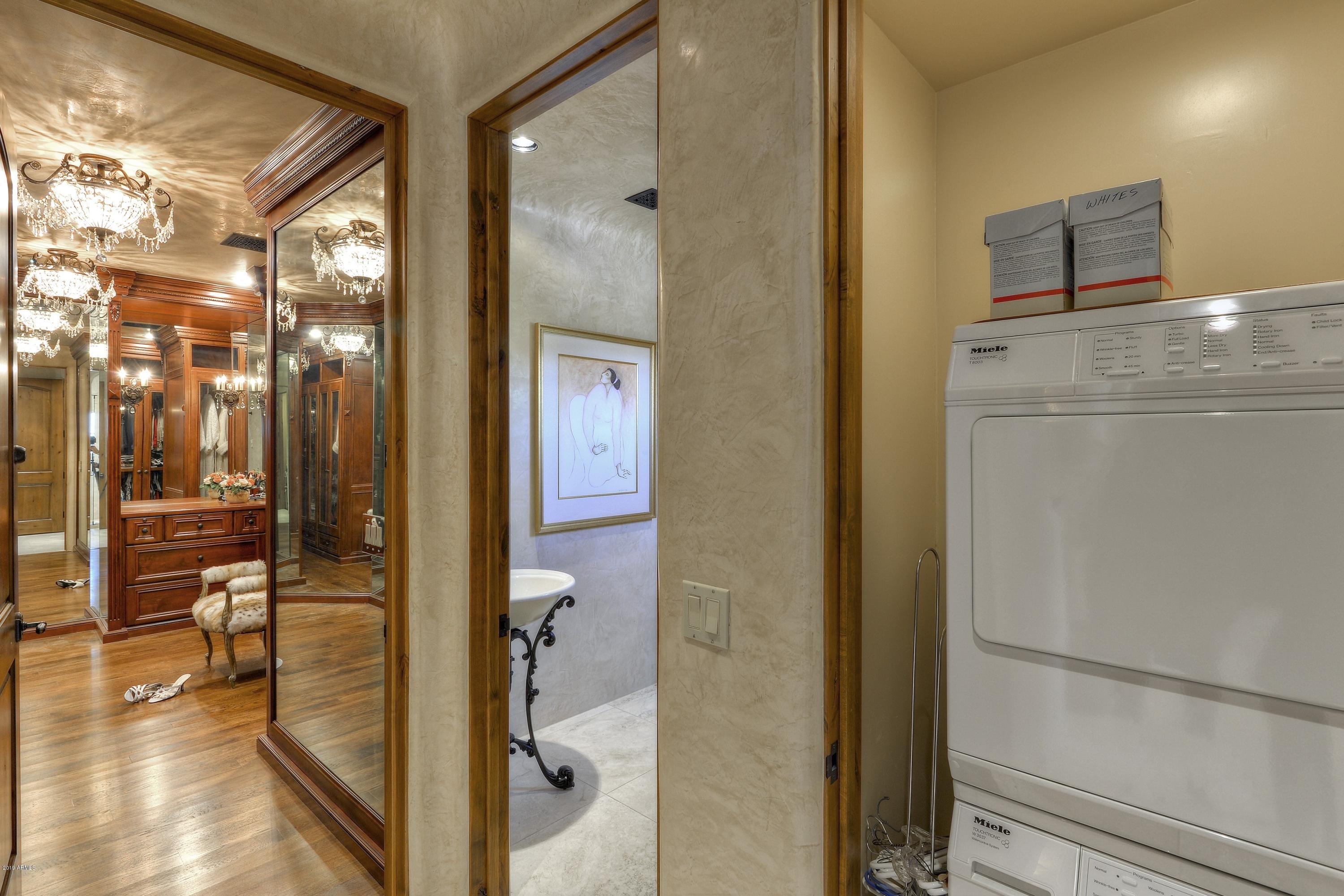 GROSSE POINTE HIGHLANDS - Residential