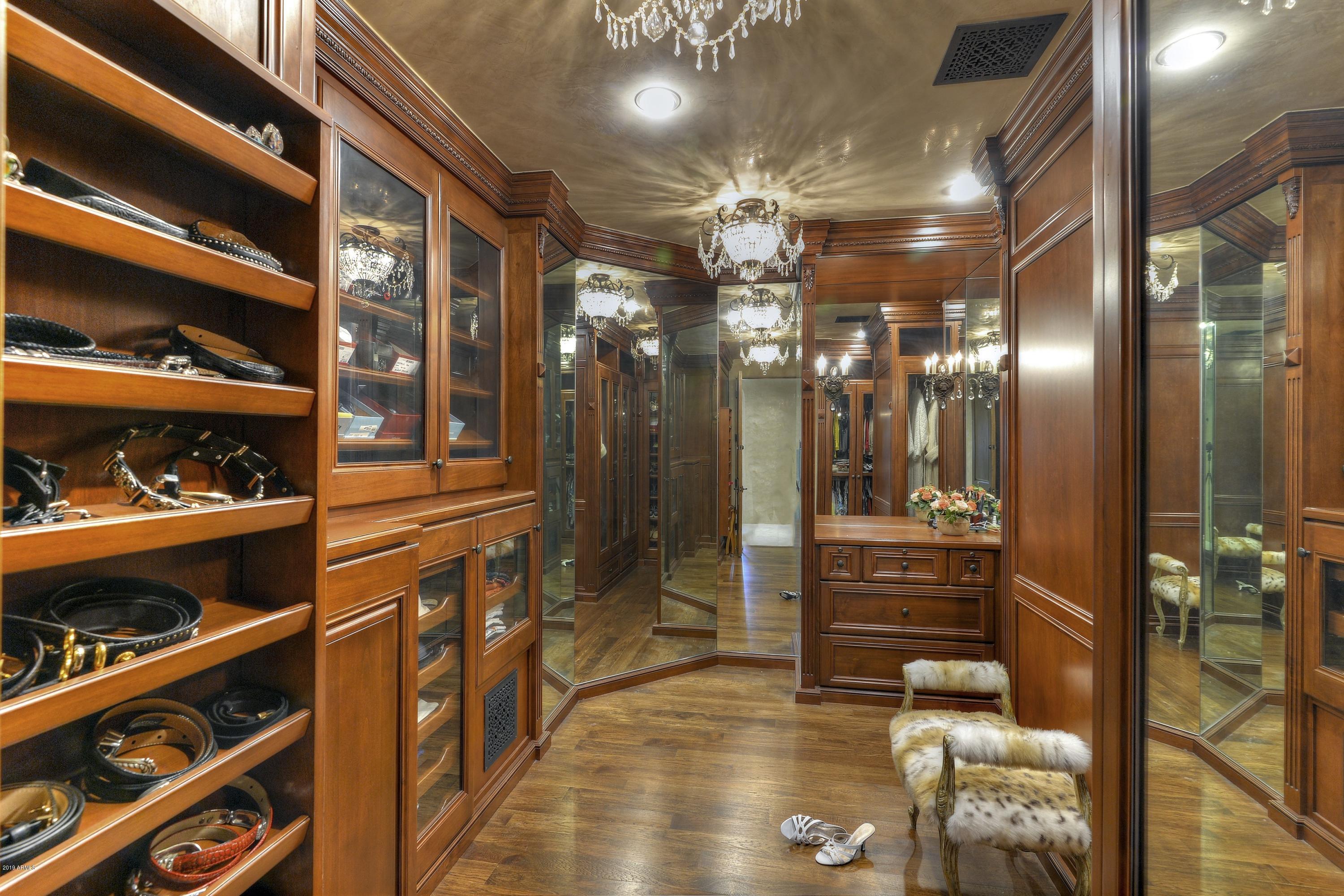 GROSSE POINTE HIGHLANDS - Residential