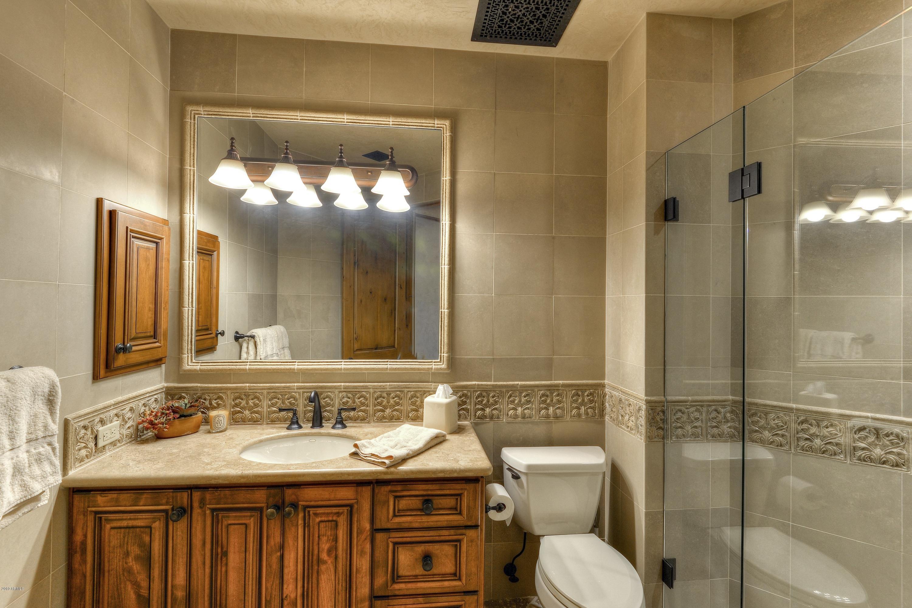 GROSSE POINTE HIGHLANDS - Residential