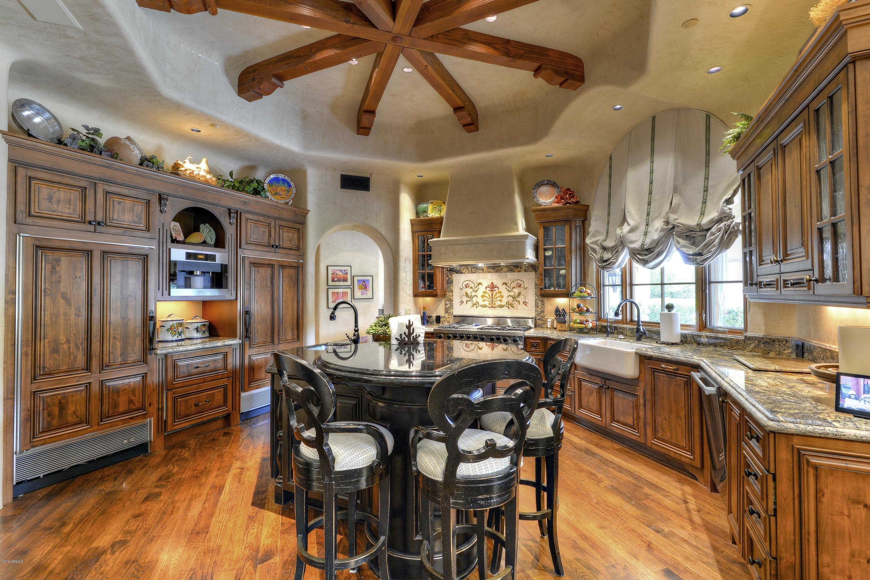 GROSSE POINTE HIGHLANDS - Residential