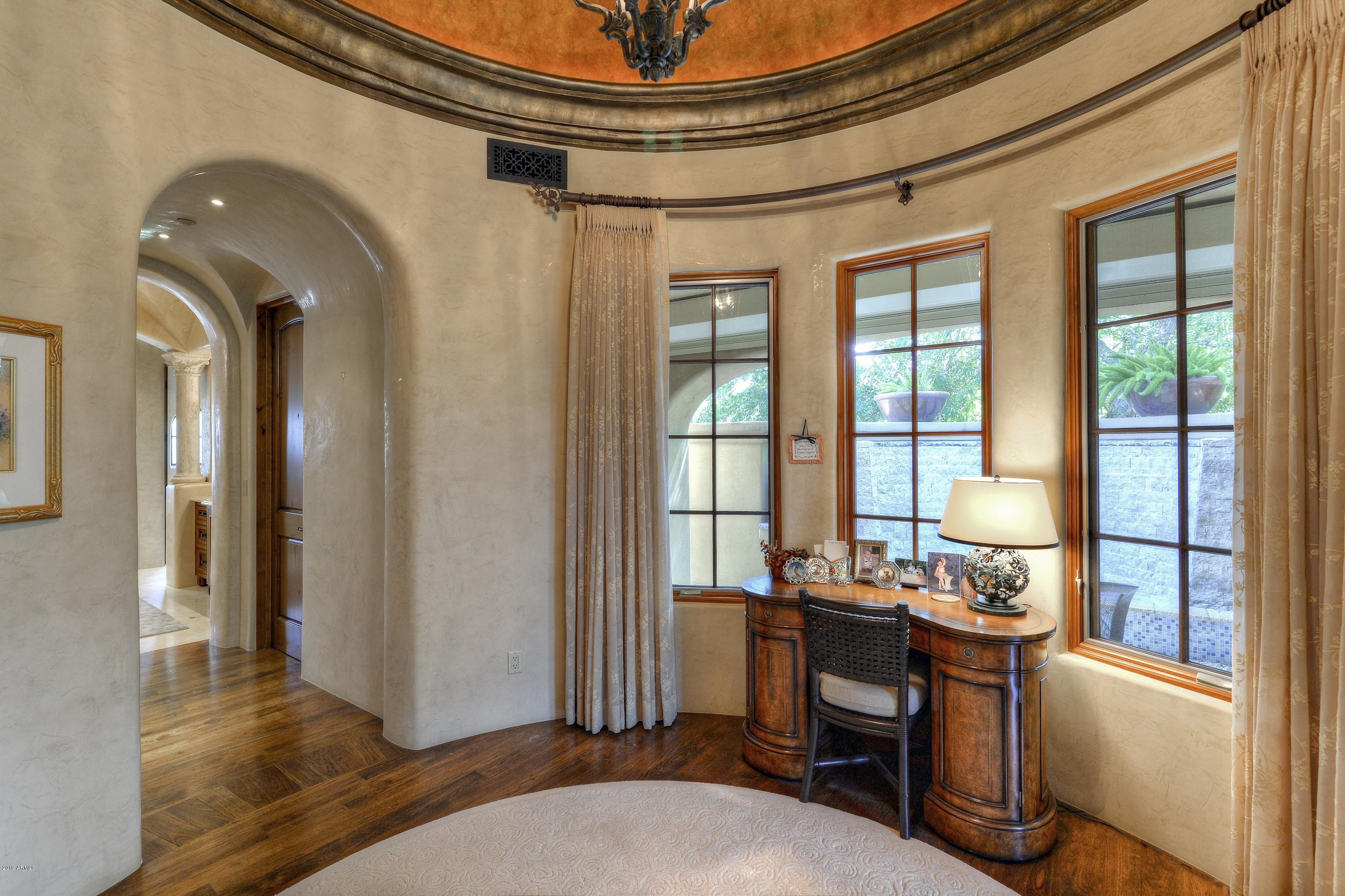 GROSSE POINTE HIGHLANDS - Residential