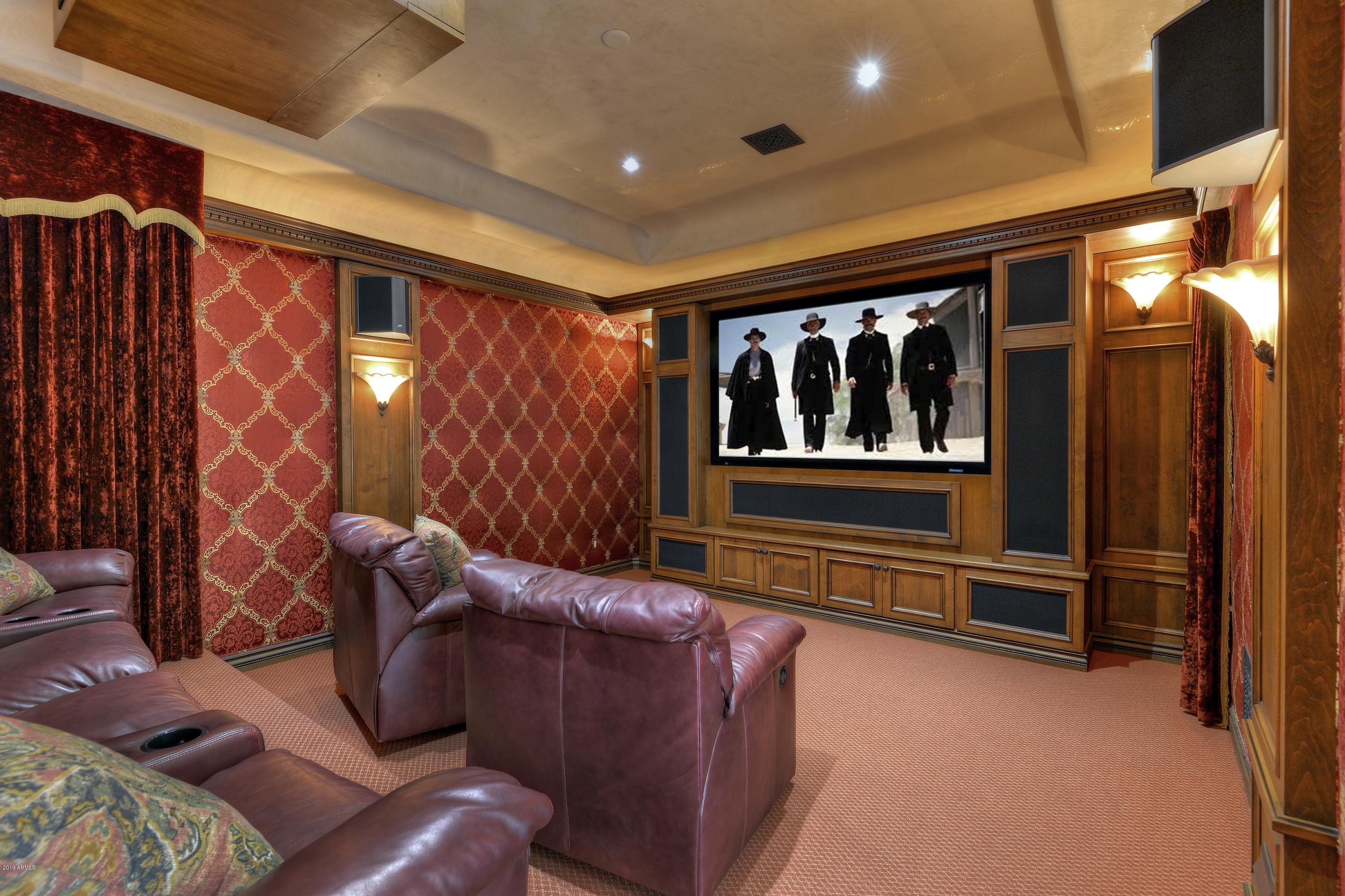 GROSSE POINTE HIGHLANDS - Residential