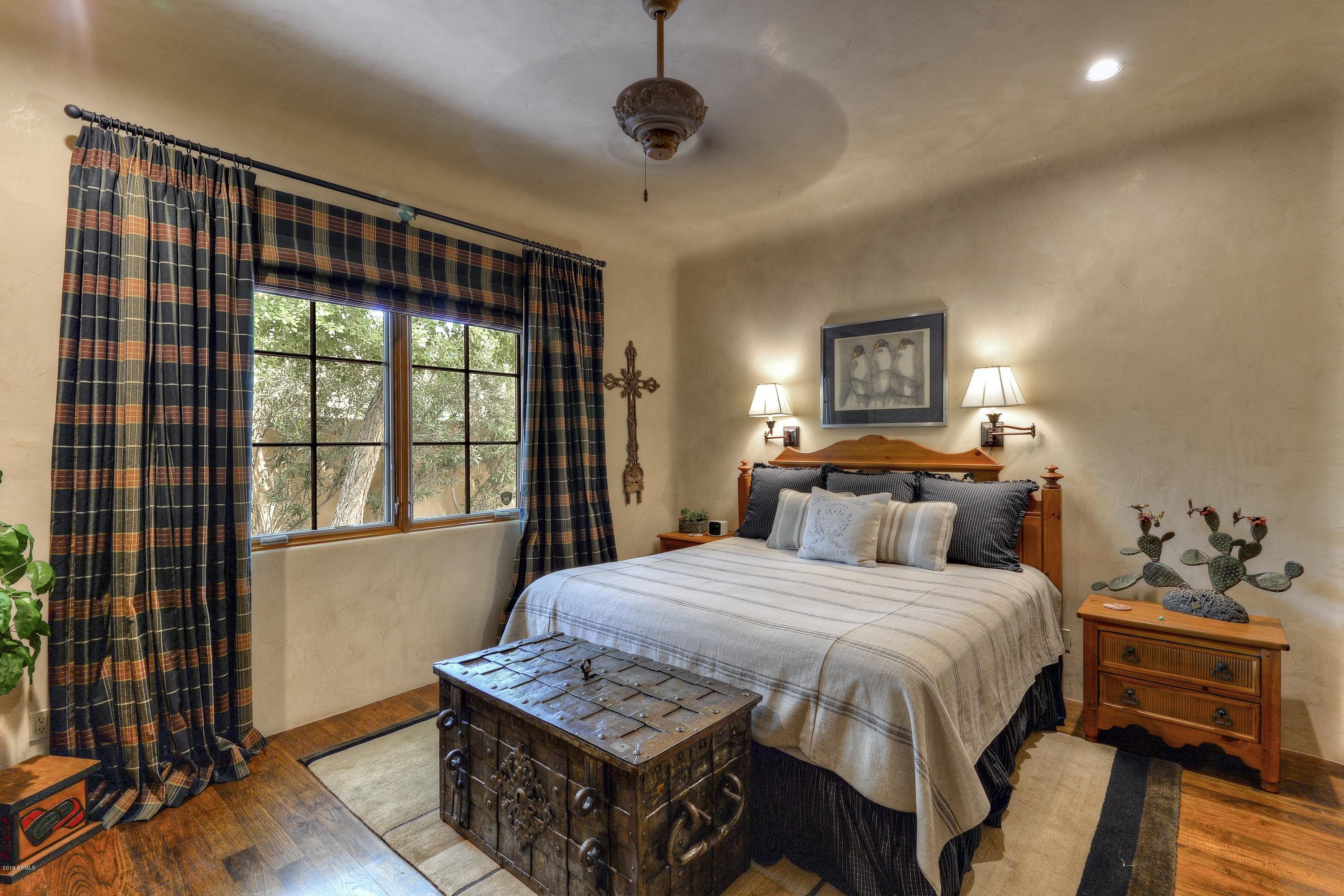 GROSSE POINTE HIGHLANDS - Residential