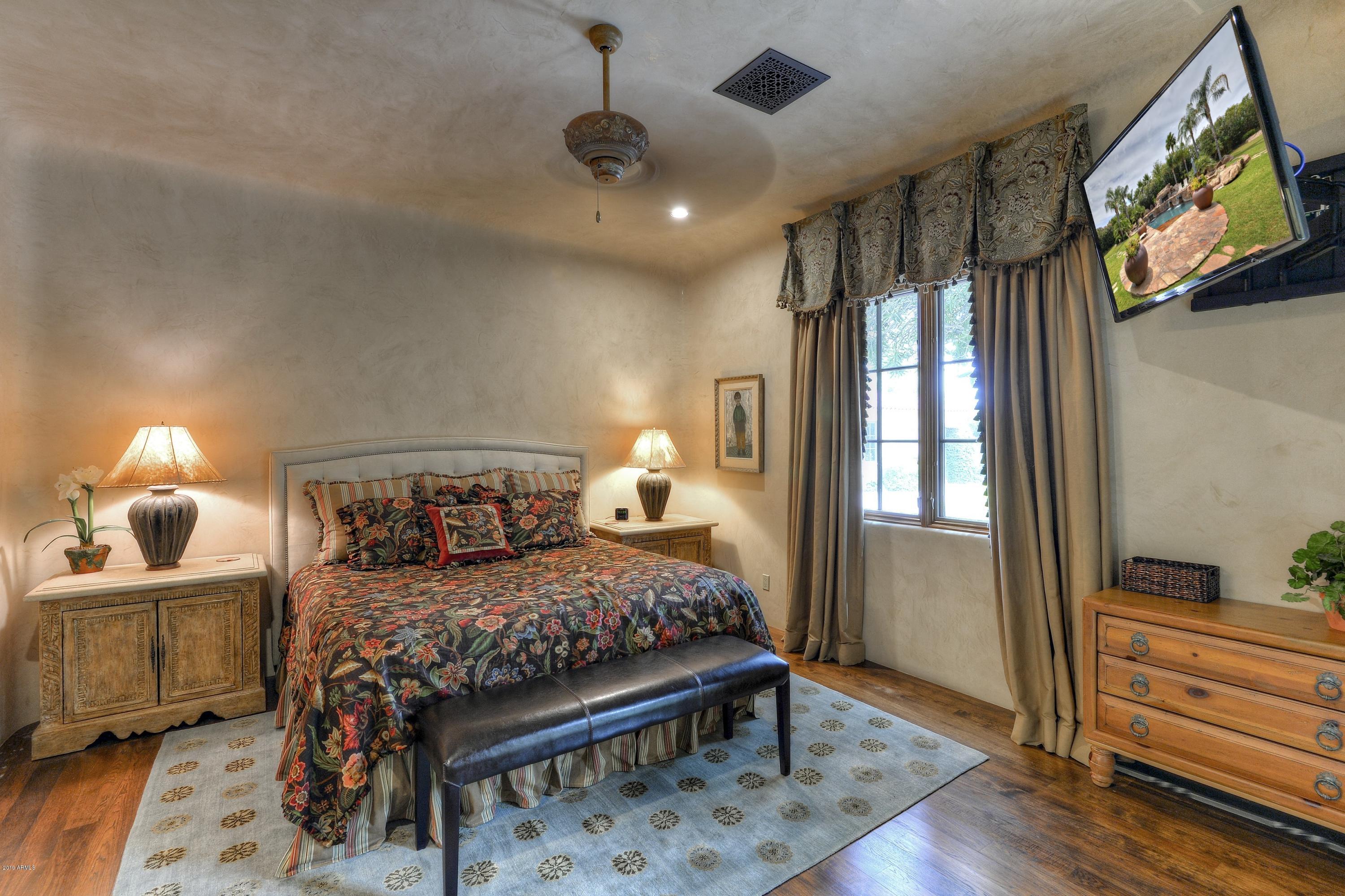 GROSSE POINTE HIGHLANDS - Residential