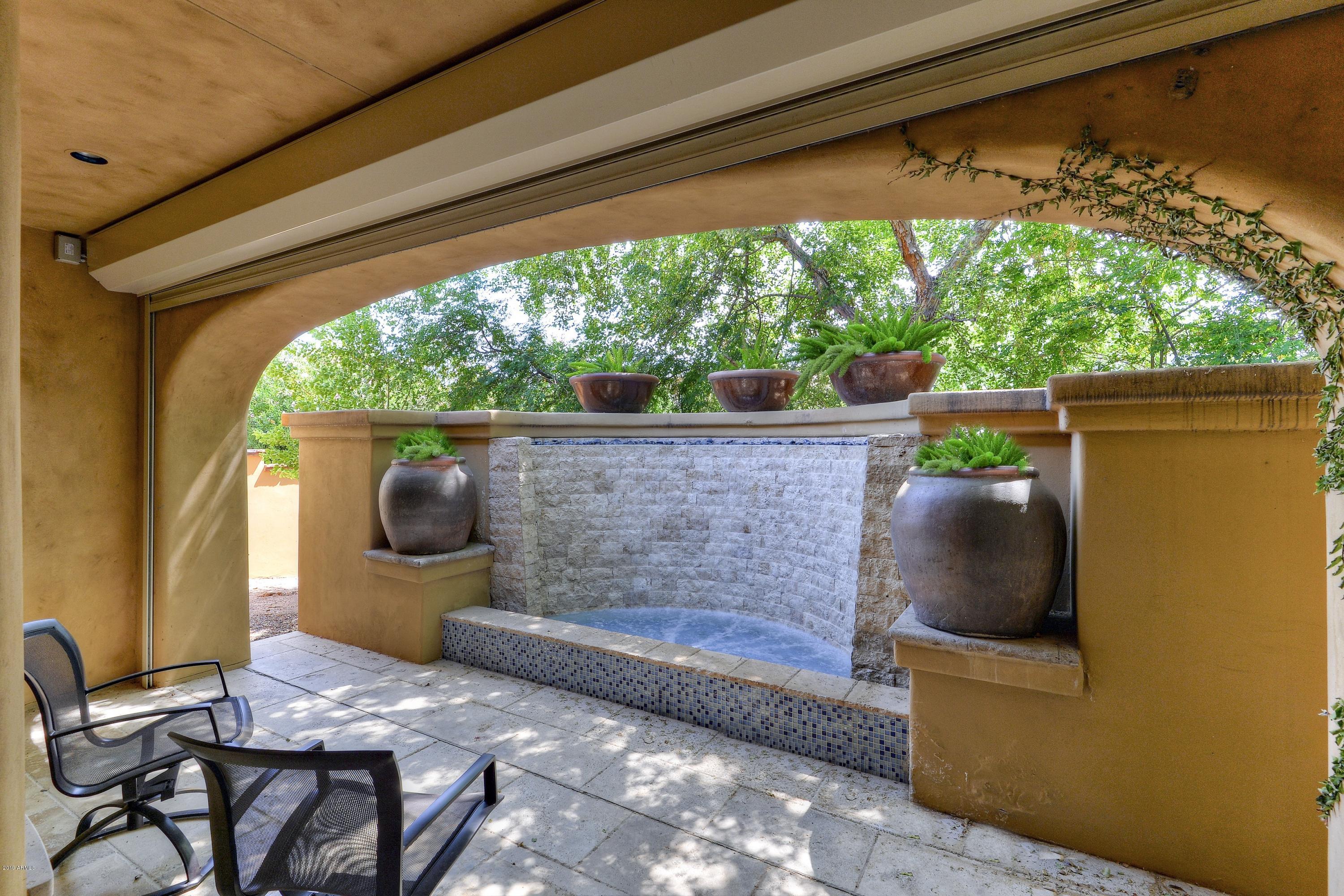 GROSSE POINTE HIGHLANDS - Residential