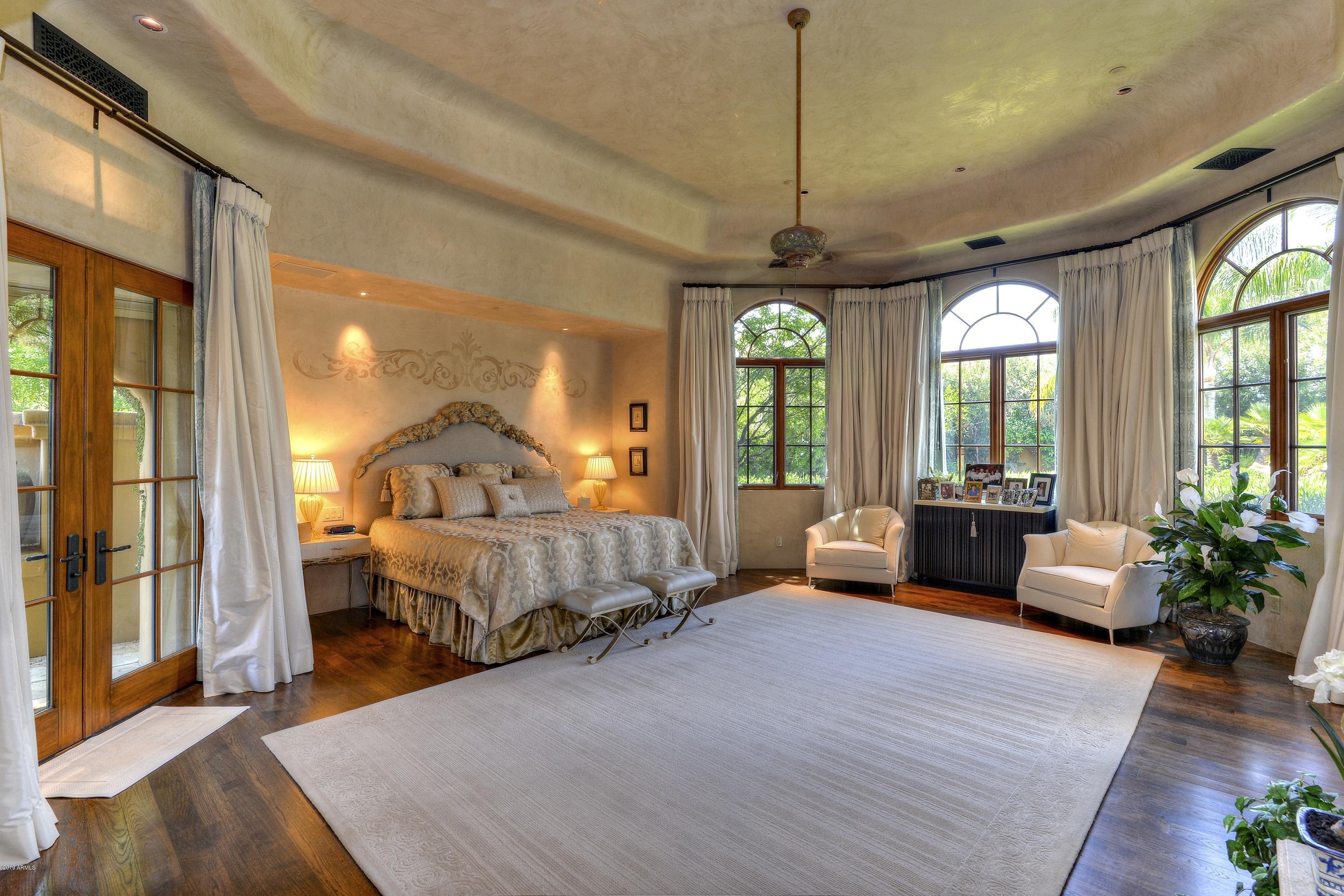 GROSSE POINTE HIGHLANDS - Residential