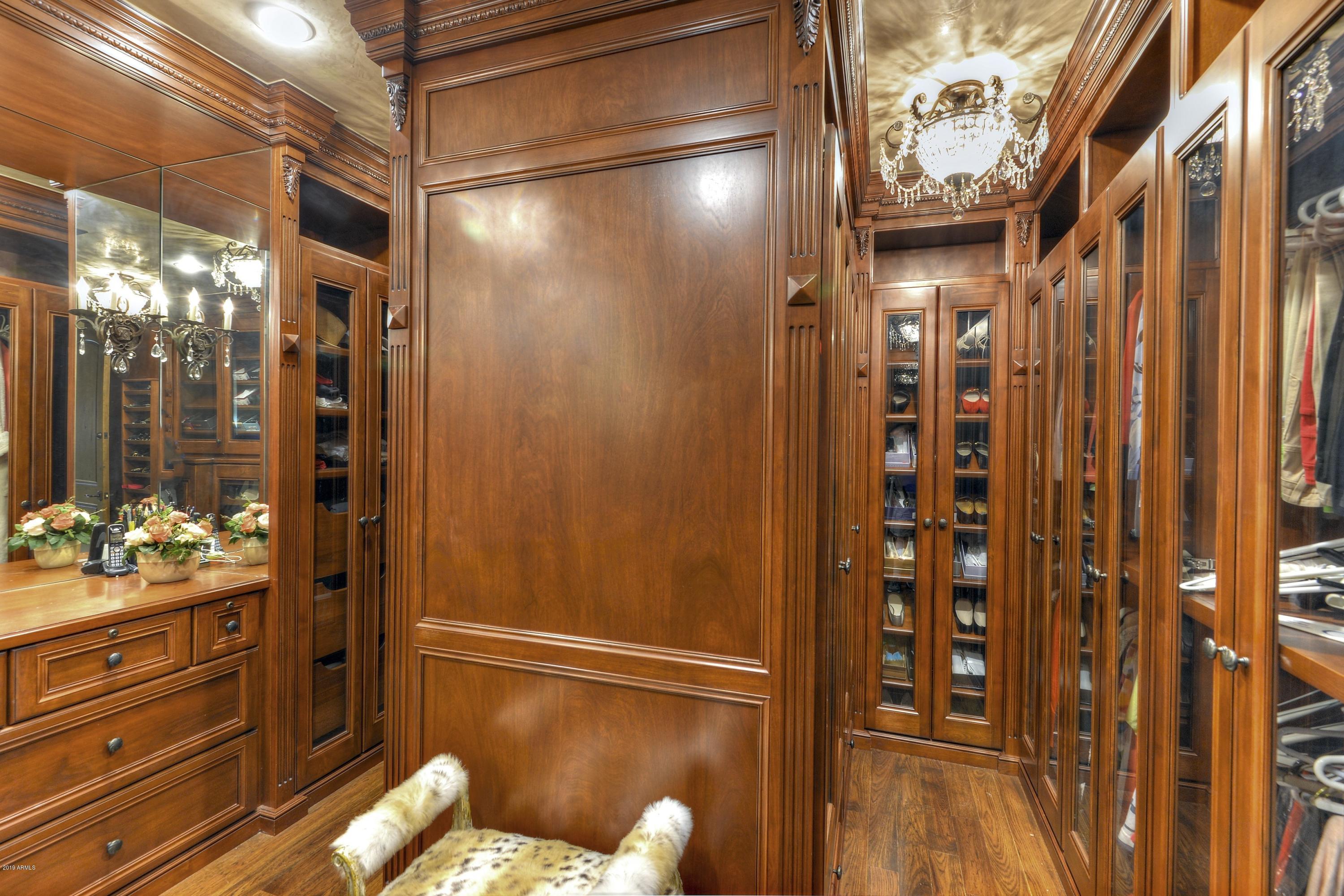 GROSSE POINTE HIGHLANDS - Residential