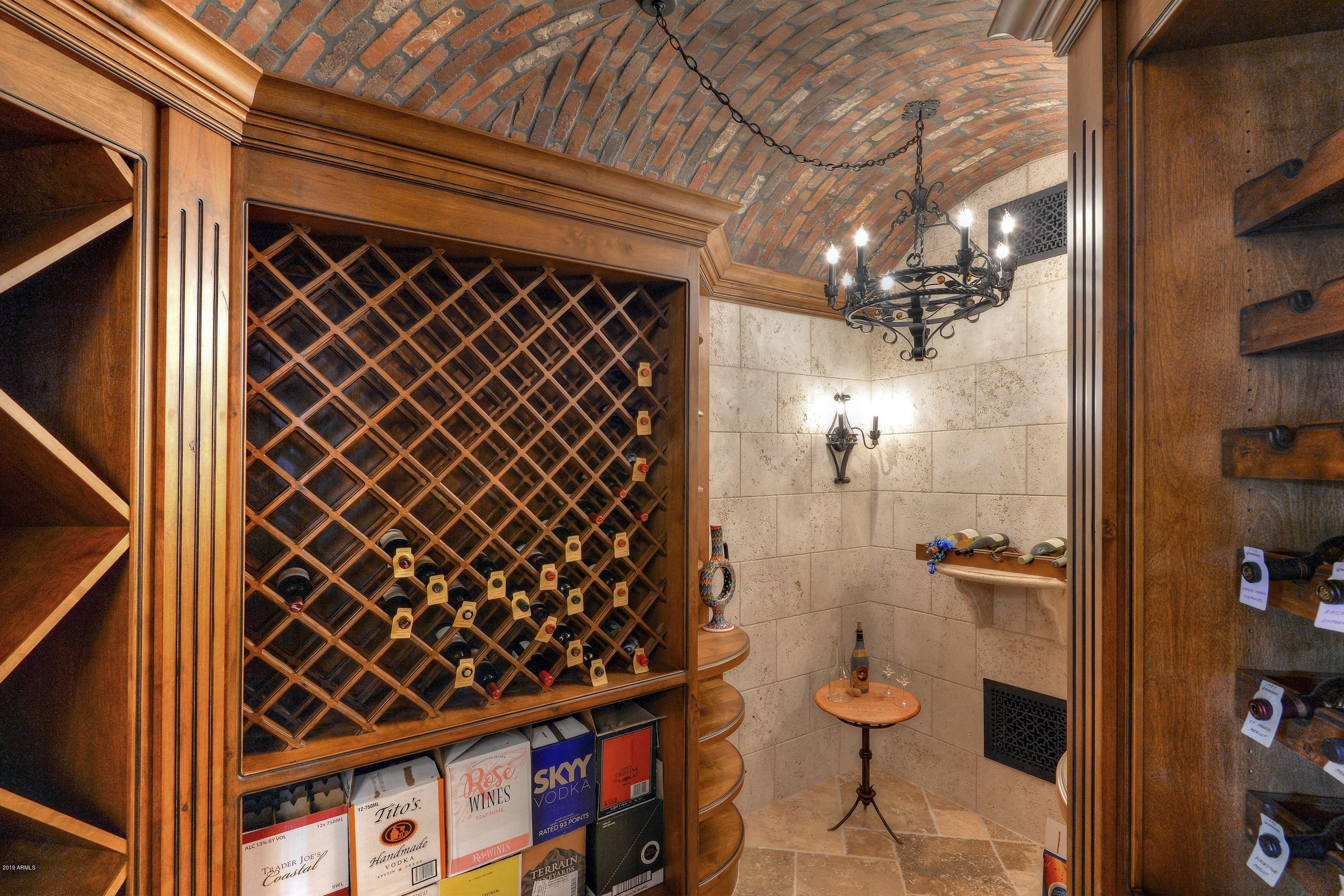 GROSSE POINTE HIGHLANDS - Residential