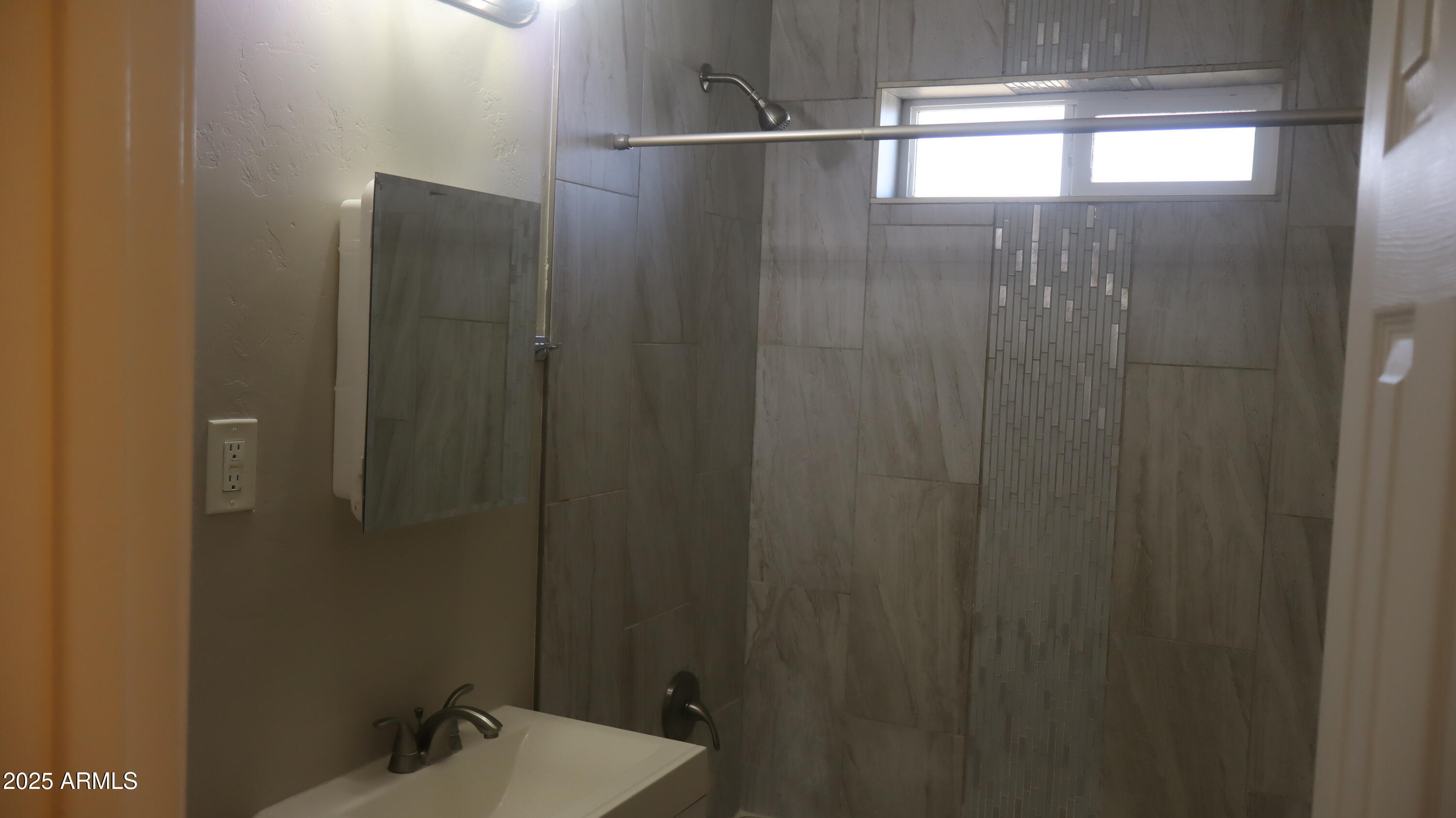 WHETSTONE VISTA - Residential