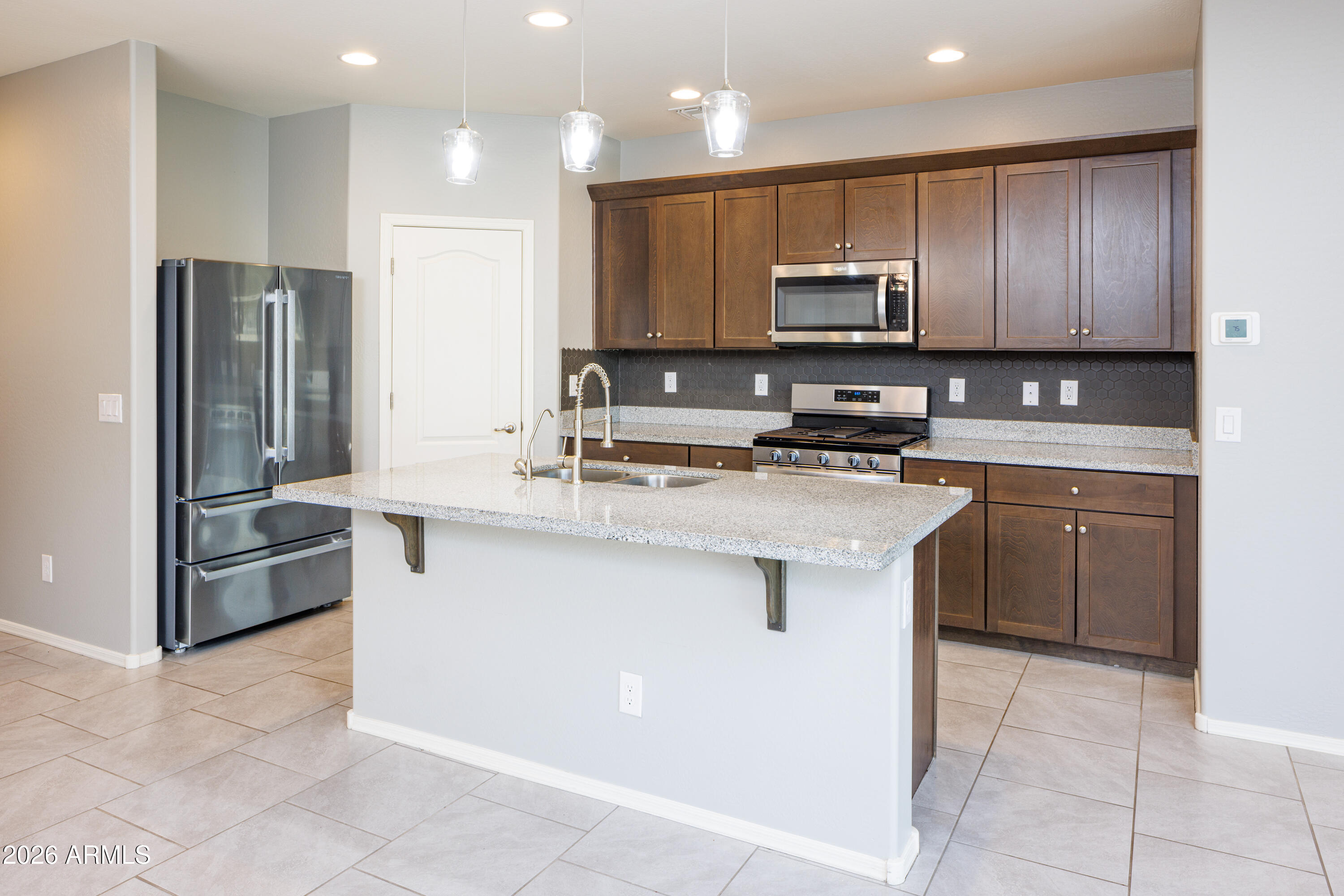 RE-PLAT OF PARCEL 18 AT HOMESTEAD NORTH - Residential