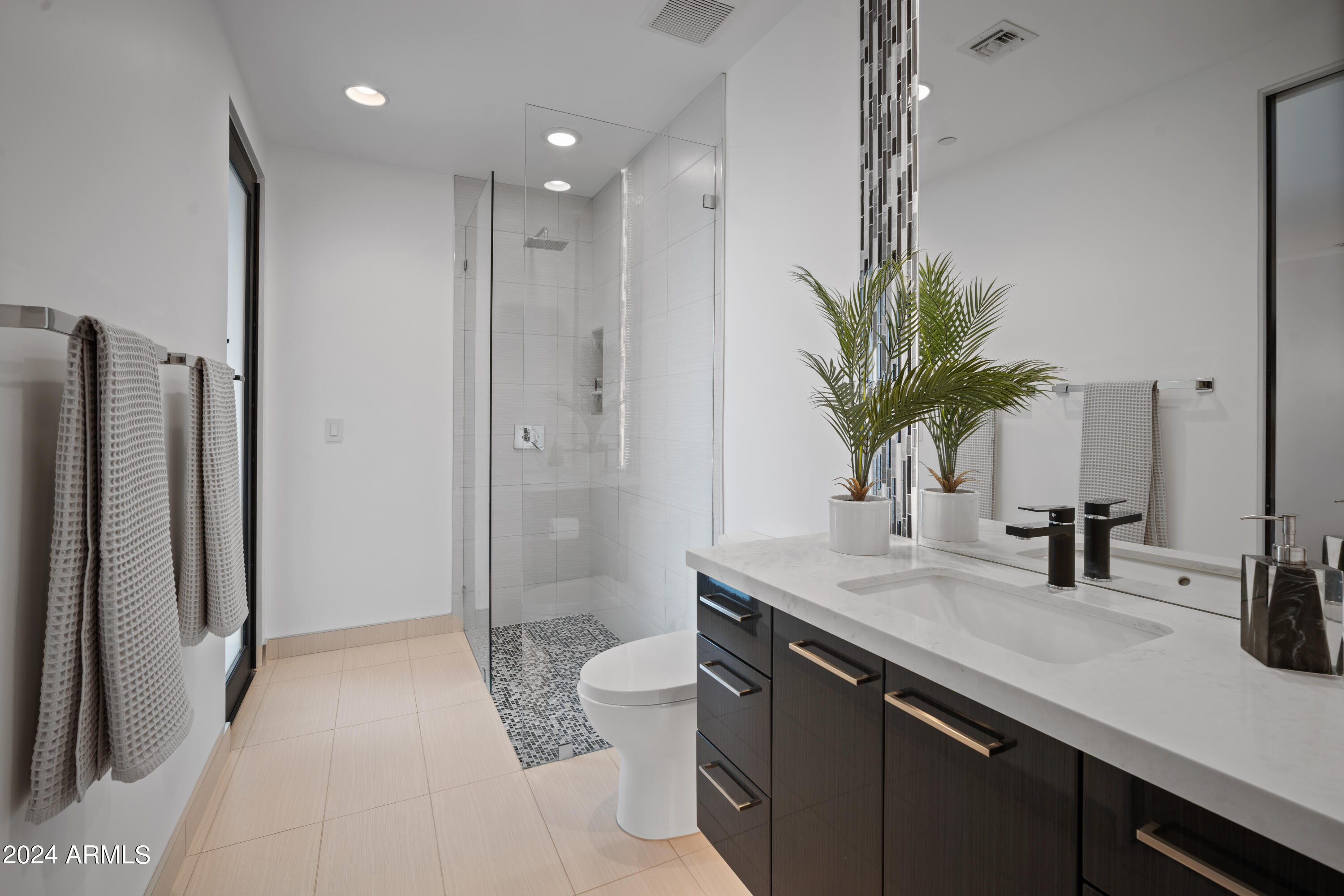 DESERT MOUNTAIN PHASE 1 UNIT 3 LOT 336-463 TR A - Residential