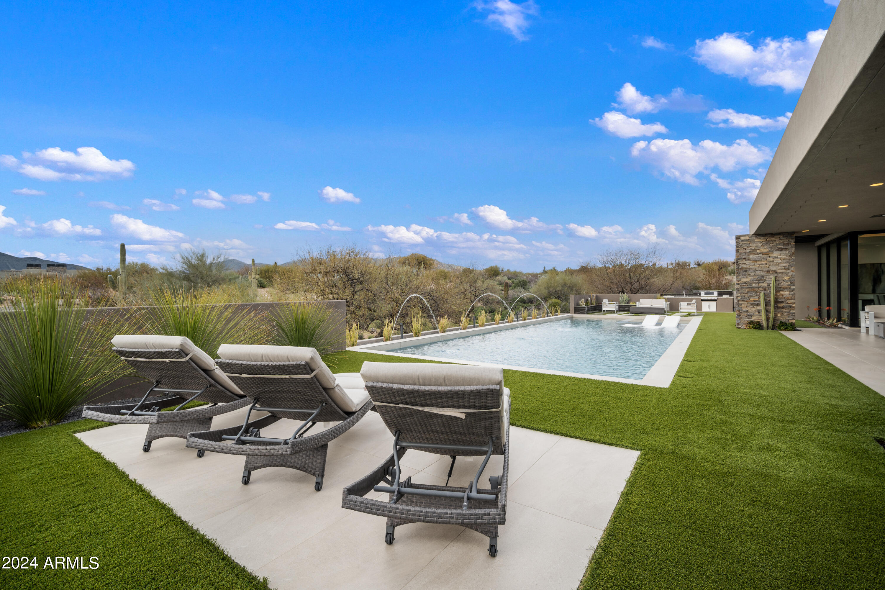 DESERT MOUNTAIN PHASE 1 UNIT 3 LOT 336-463 TR A - Residential
