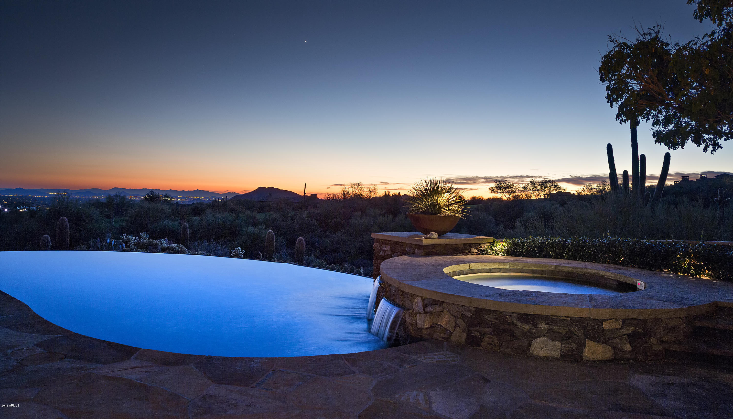 DESERT MOUNTAIN PH 3 UNIT 31 VILLAGE SEVEN ARROWS - Residential