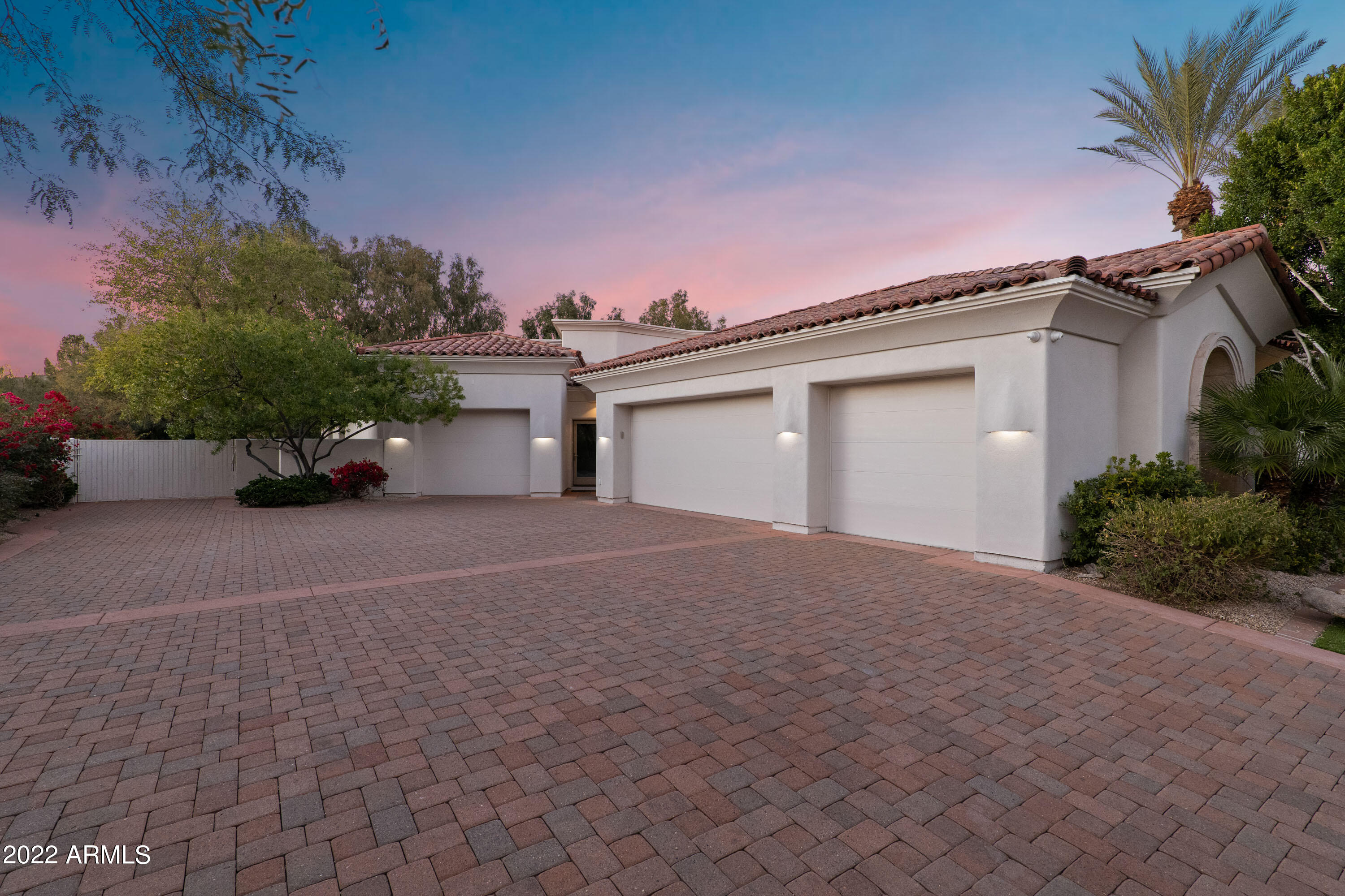 PARADISE MANSION ESTATES - Residential