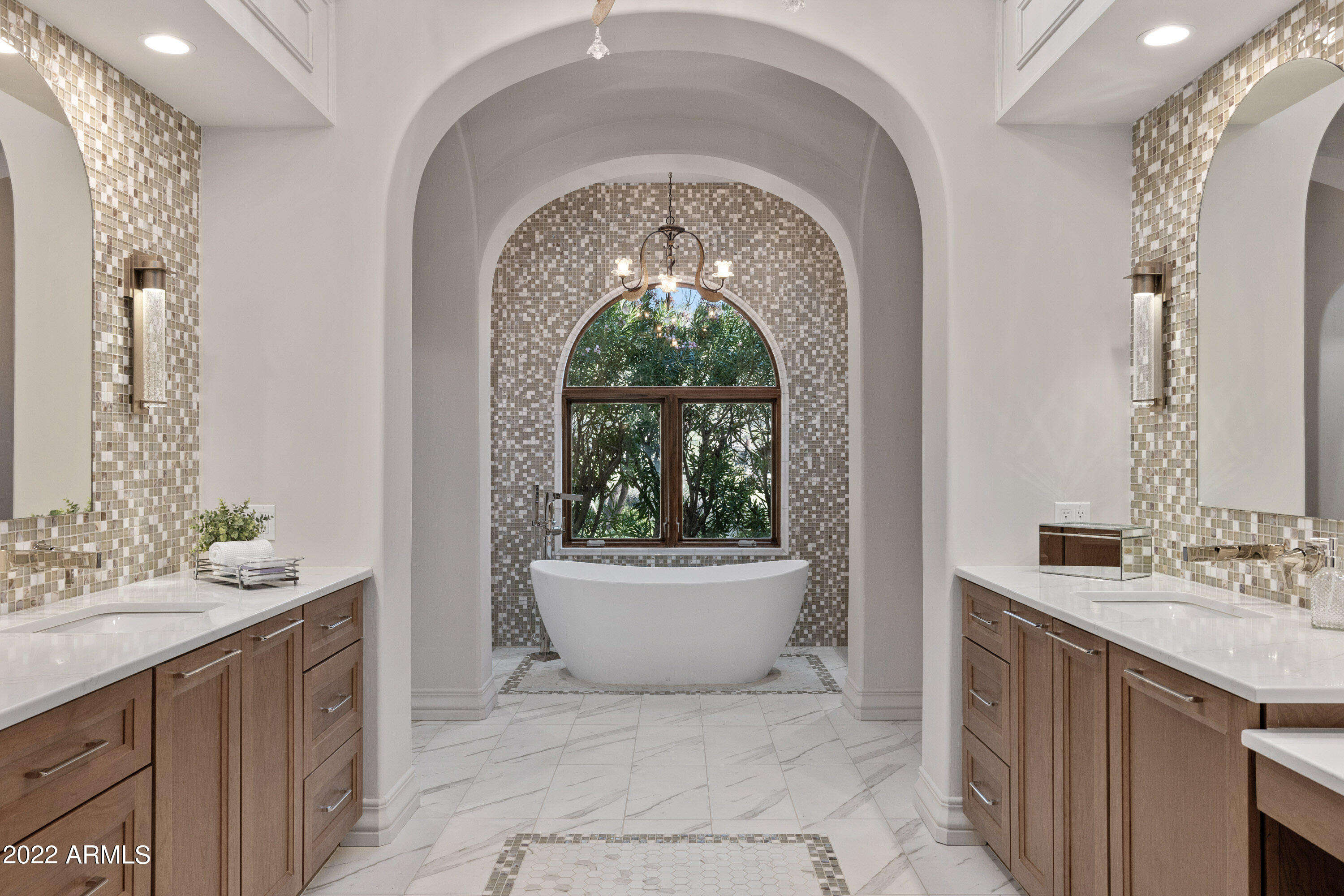 PARADISE MANSION ESTATES - Residential