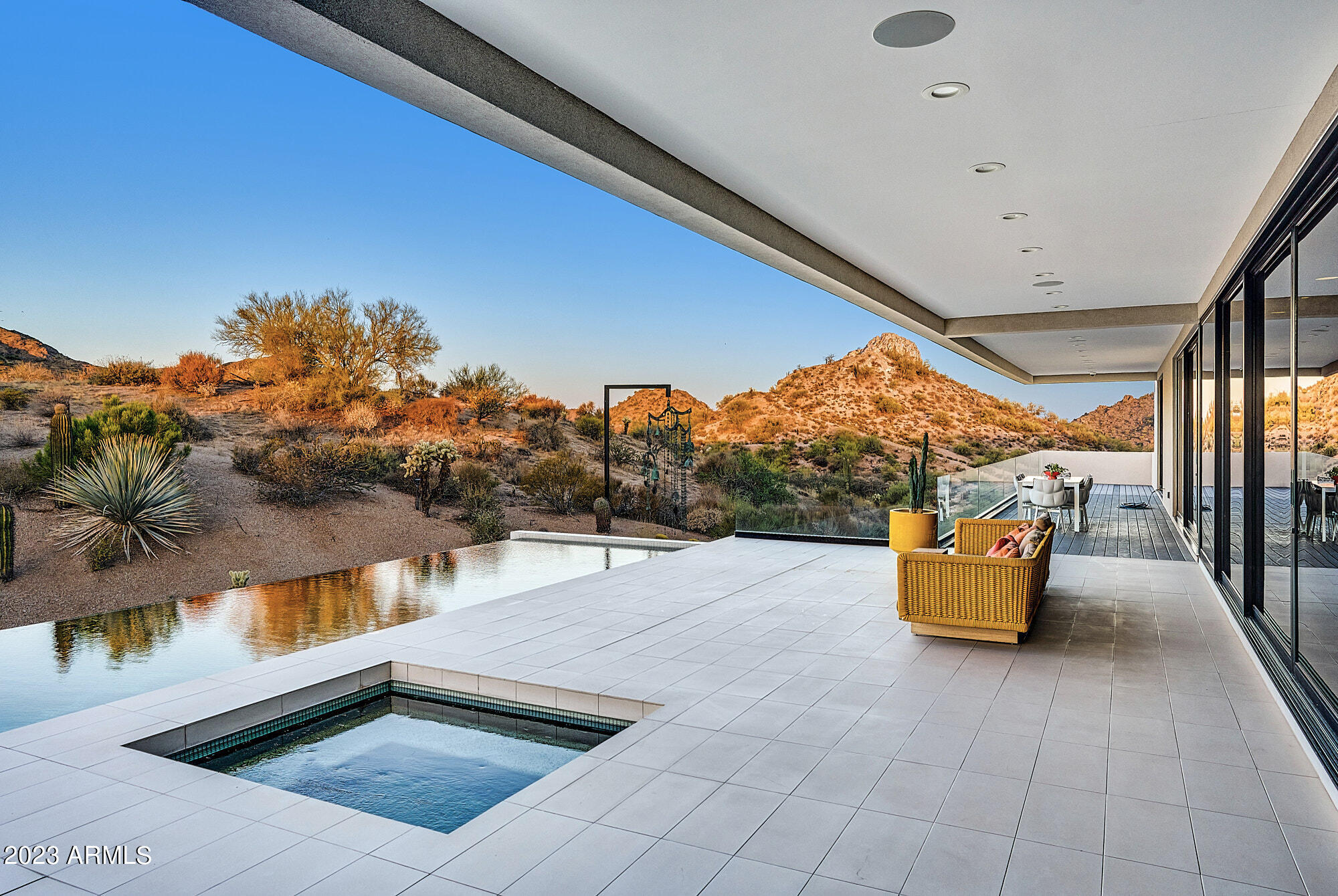 ESTATES AT DESERT CREST LOT 1-18 TR A - Residential