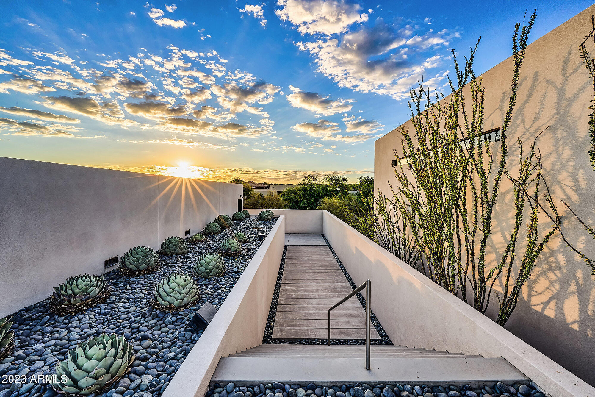 ESTATES AT DESERT CREST LOT 1-18 TR A - Residential