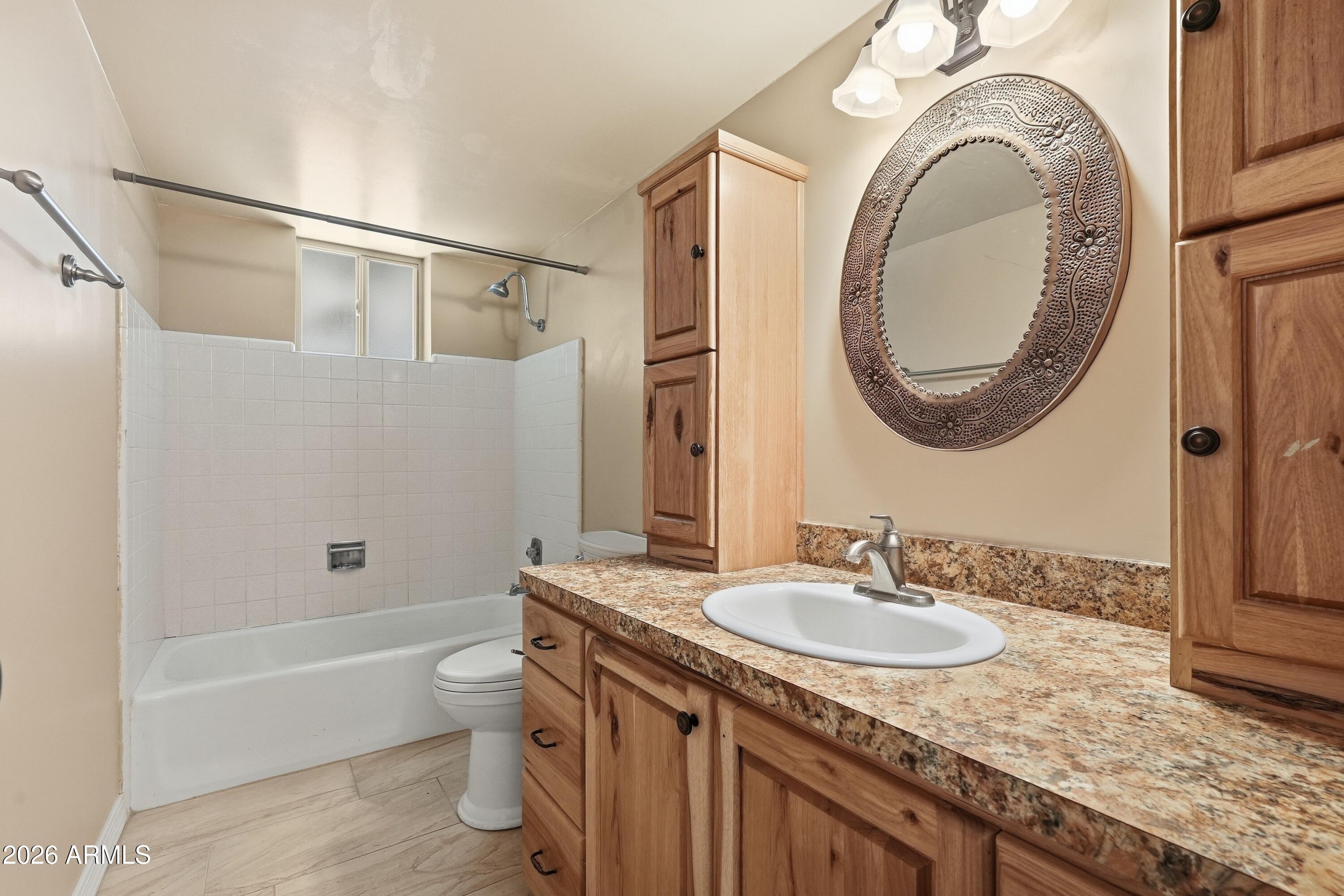 APACHE VILLA - Residential