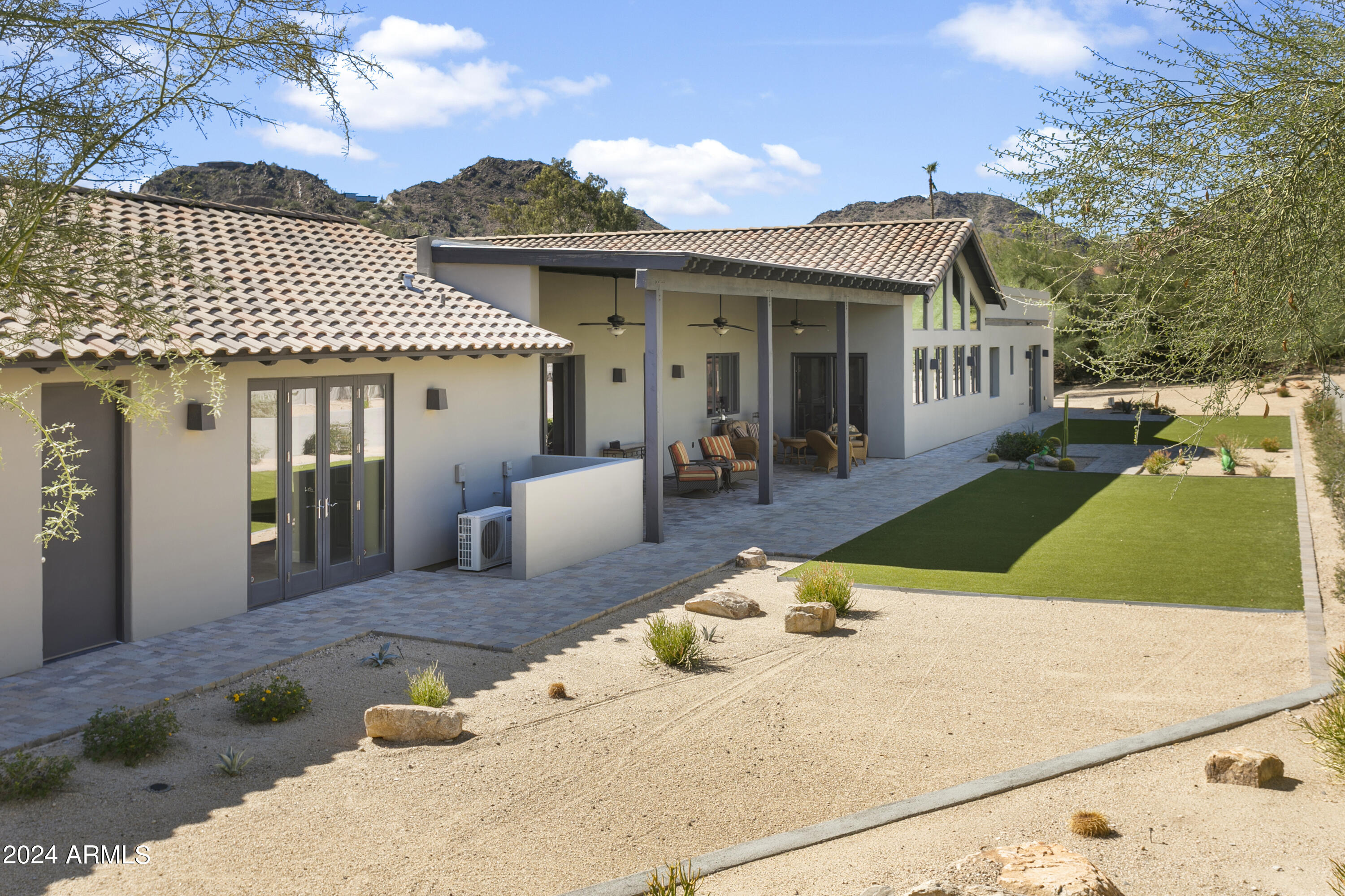 PARADISE VALLEY COUNTRY ESTATES - Residential