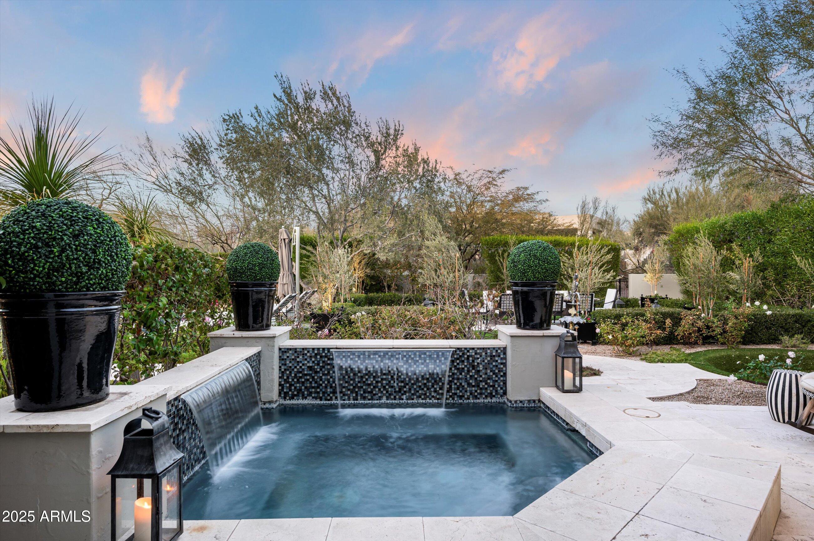 DC RANCH - Residential