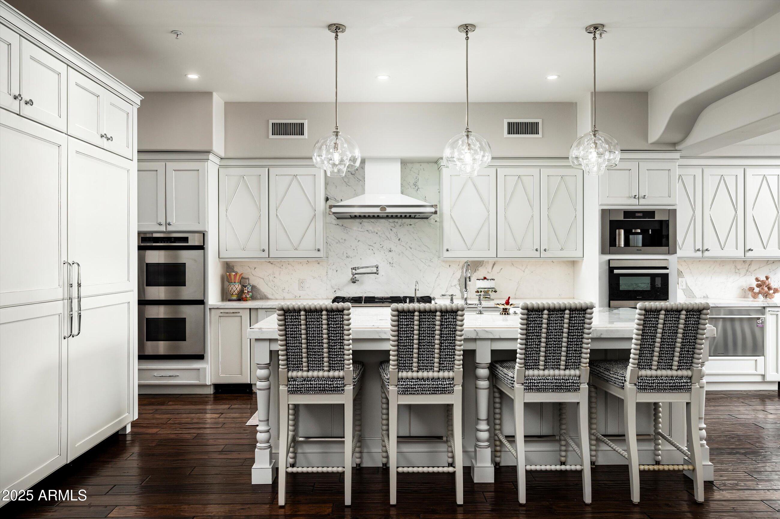 DC RANCH - Residential