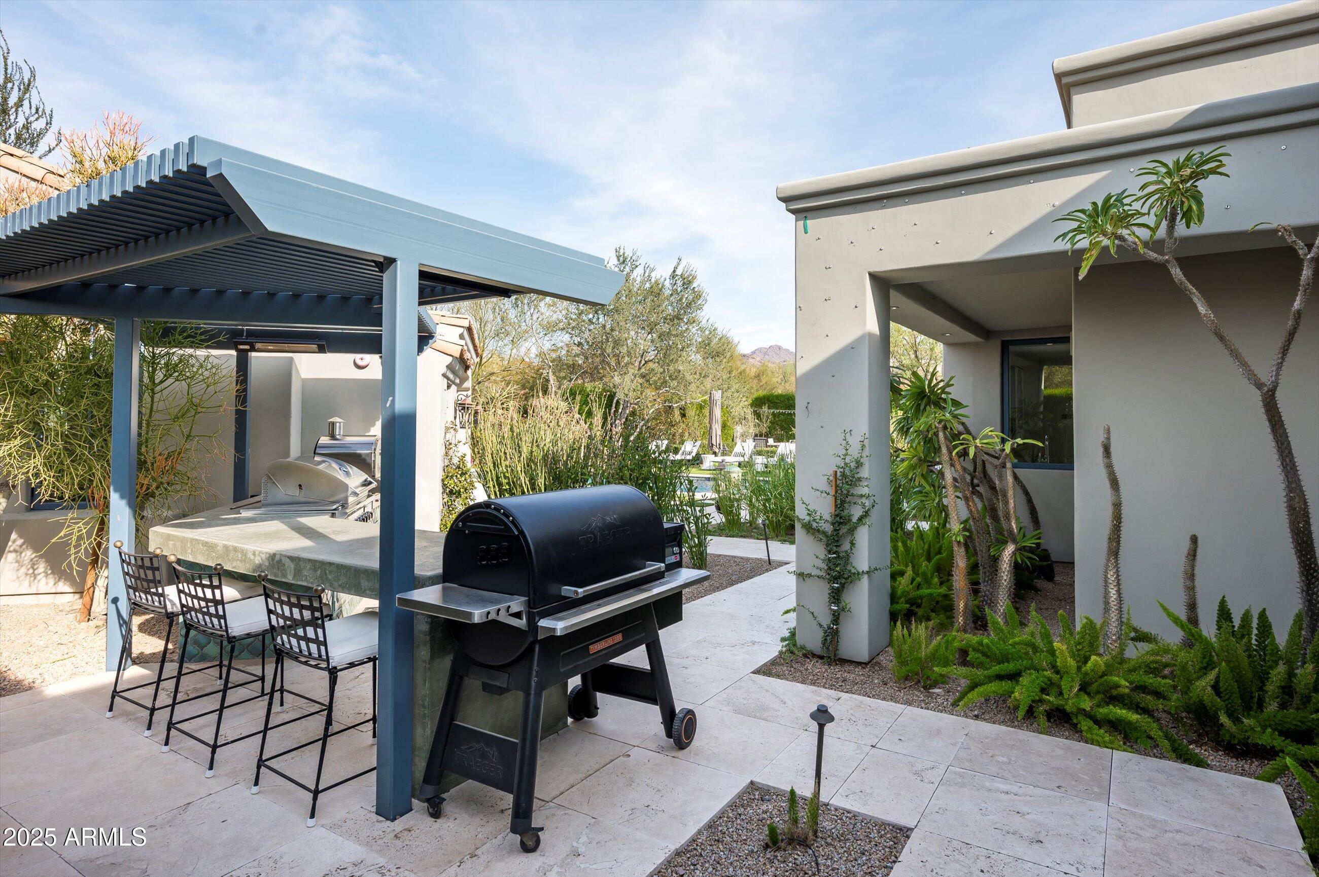 DC RANCH - Residential