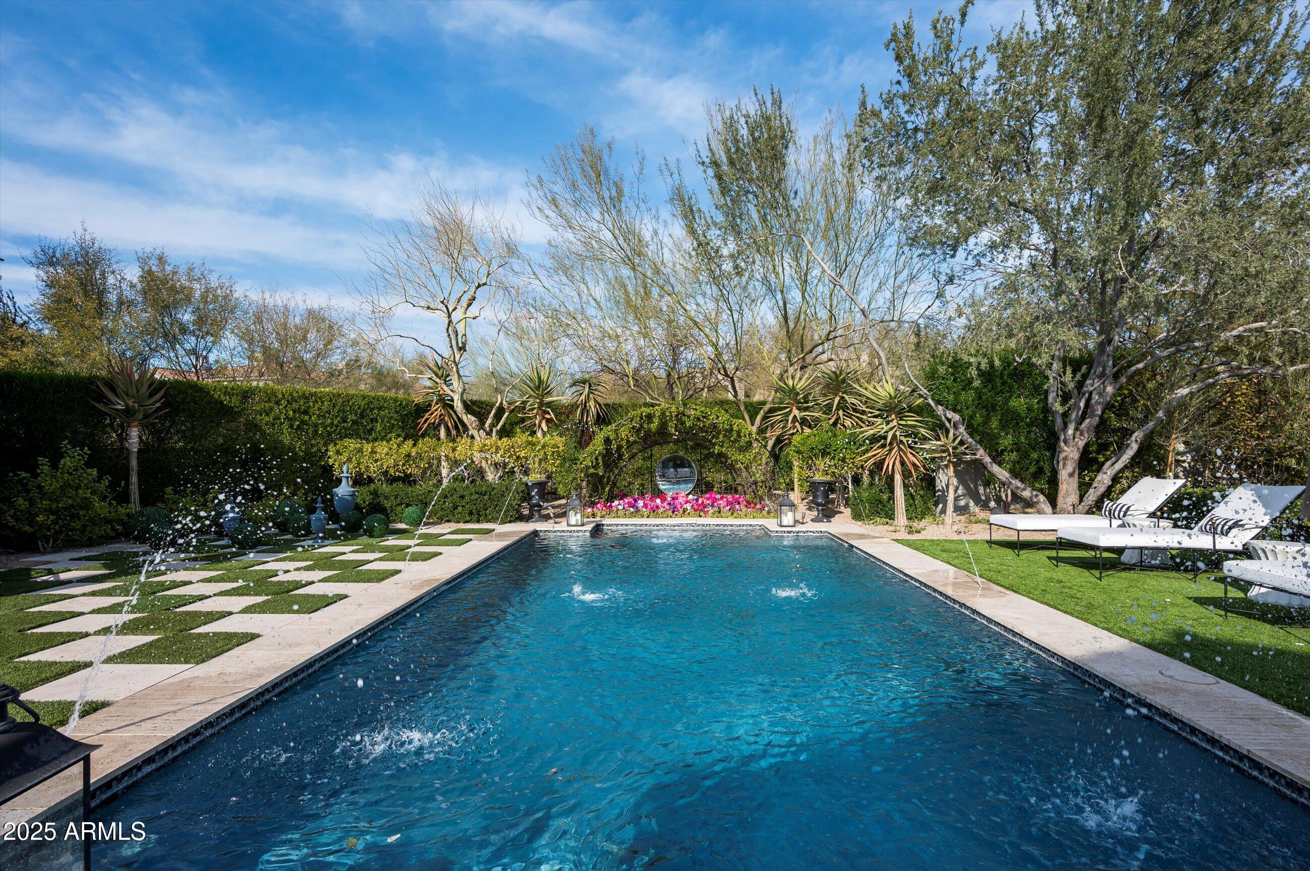 DC RANCH - Residential