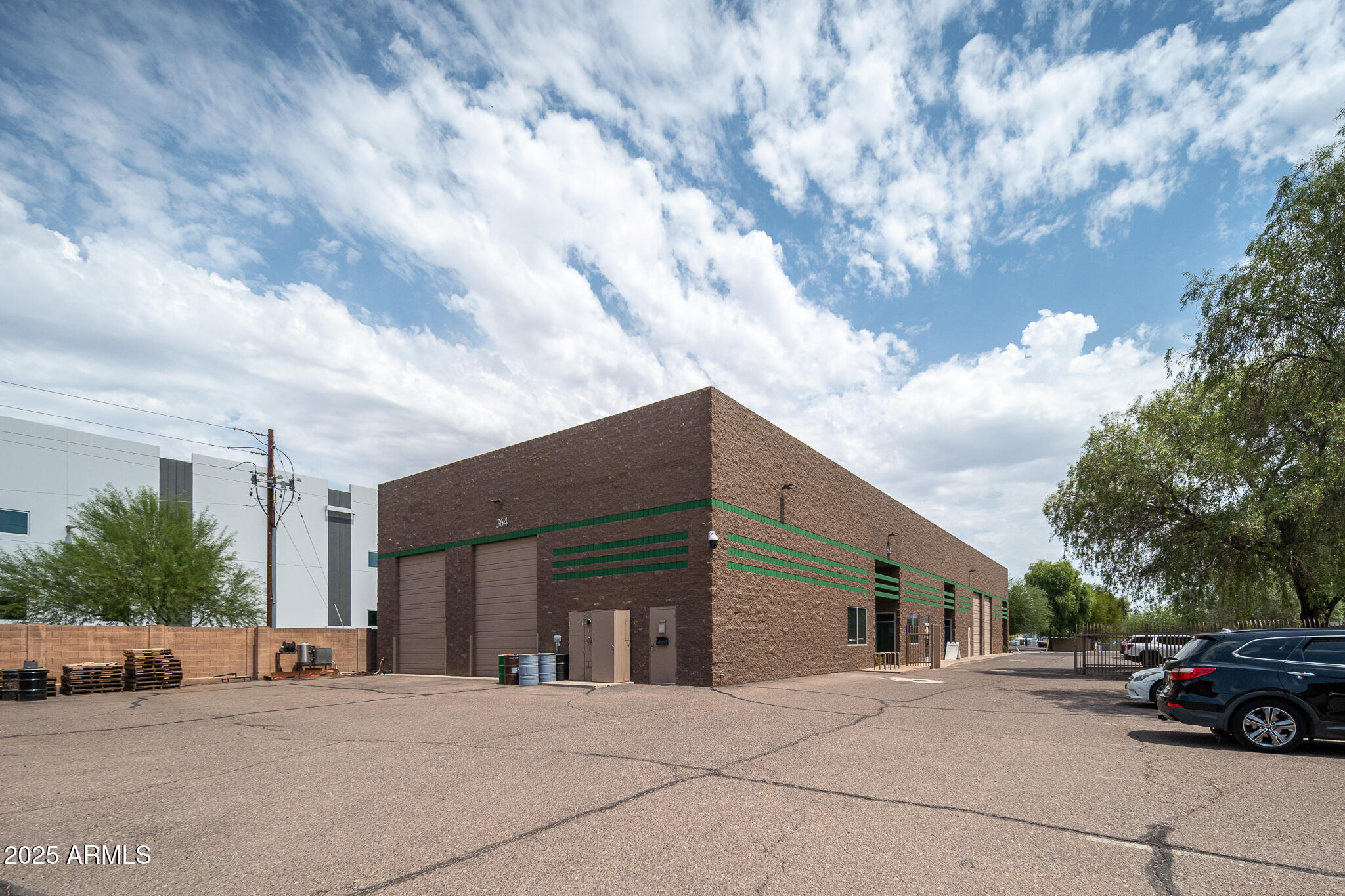 5TH & SMITH CENTER - Commercial Sale