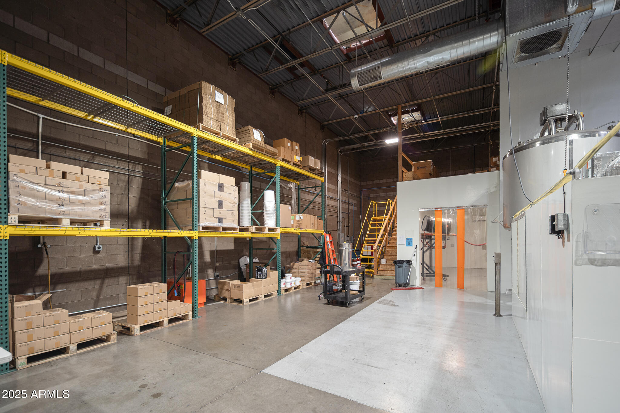 5TH & SMITH CENTER - Commercial Sale