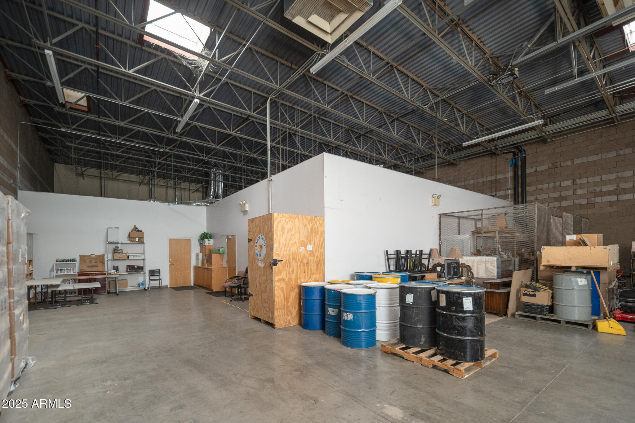 5TH & SMITH CENTER - Commercial Sale
